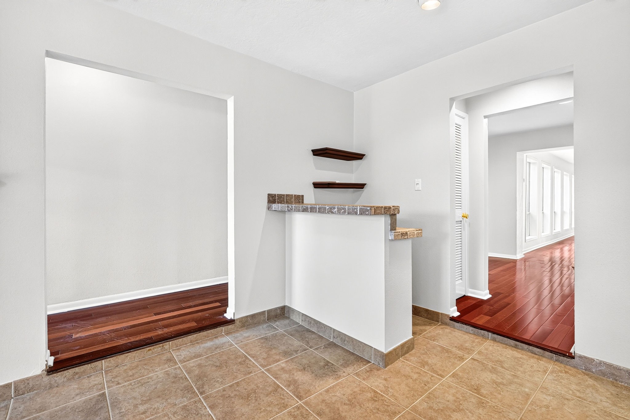 1122 Westover Street Property Photo 15