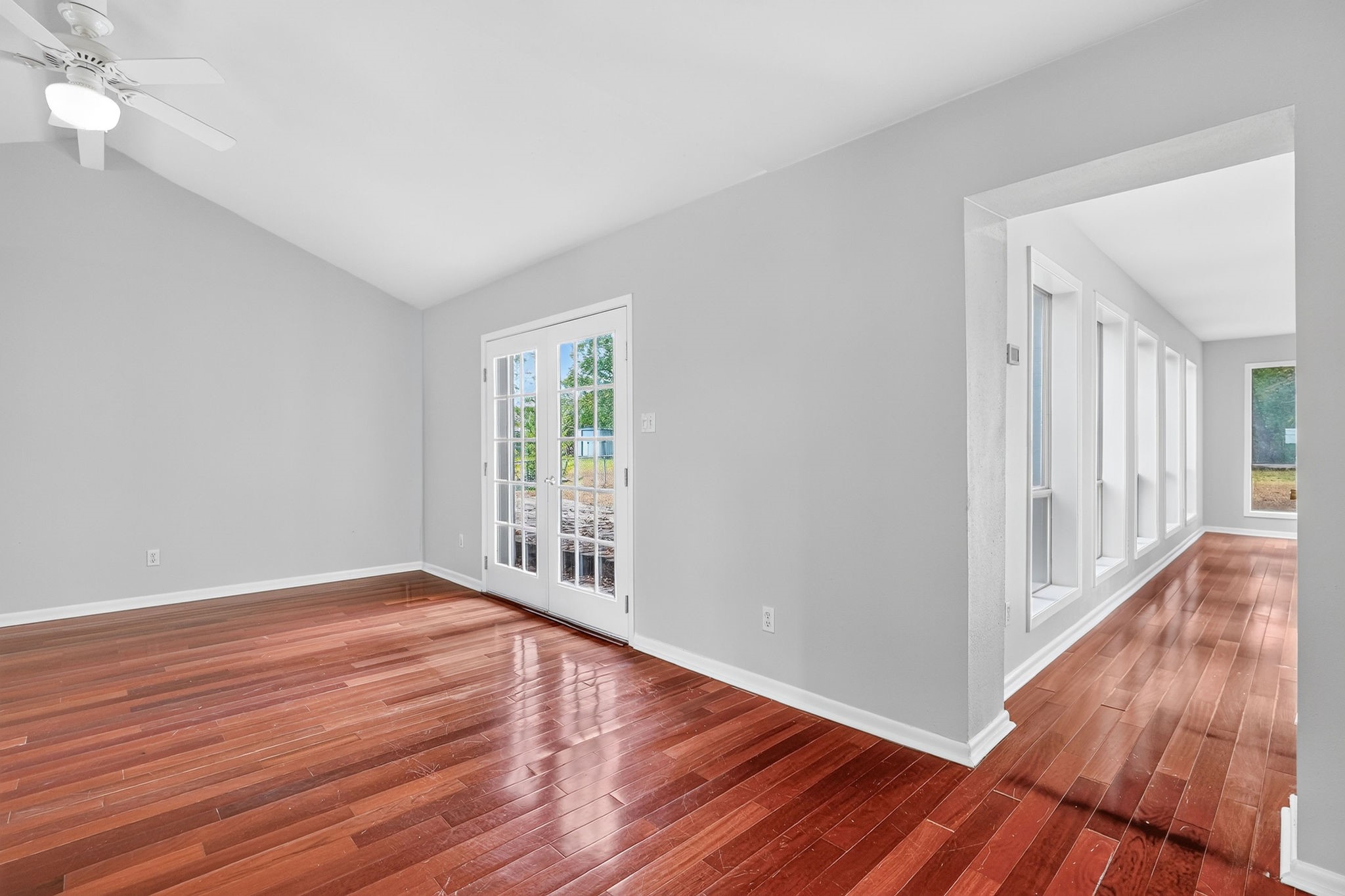 1122 Westover Street Property Photo 16