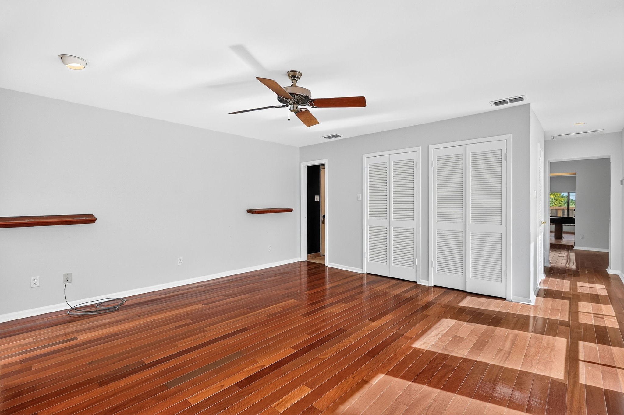 1122 Westover Street Property Photo 18