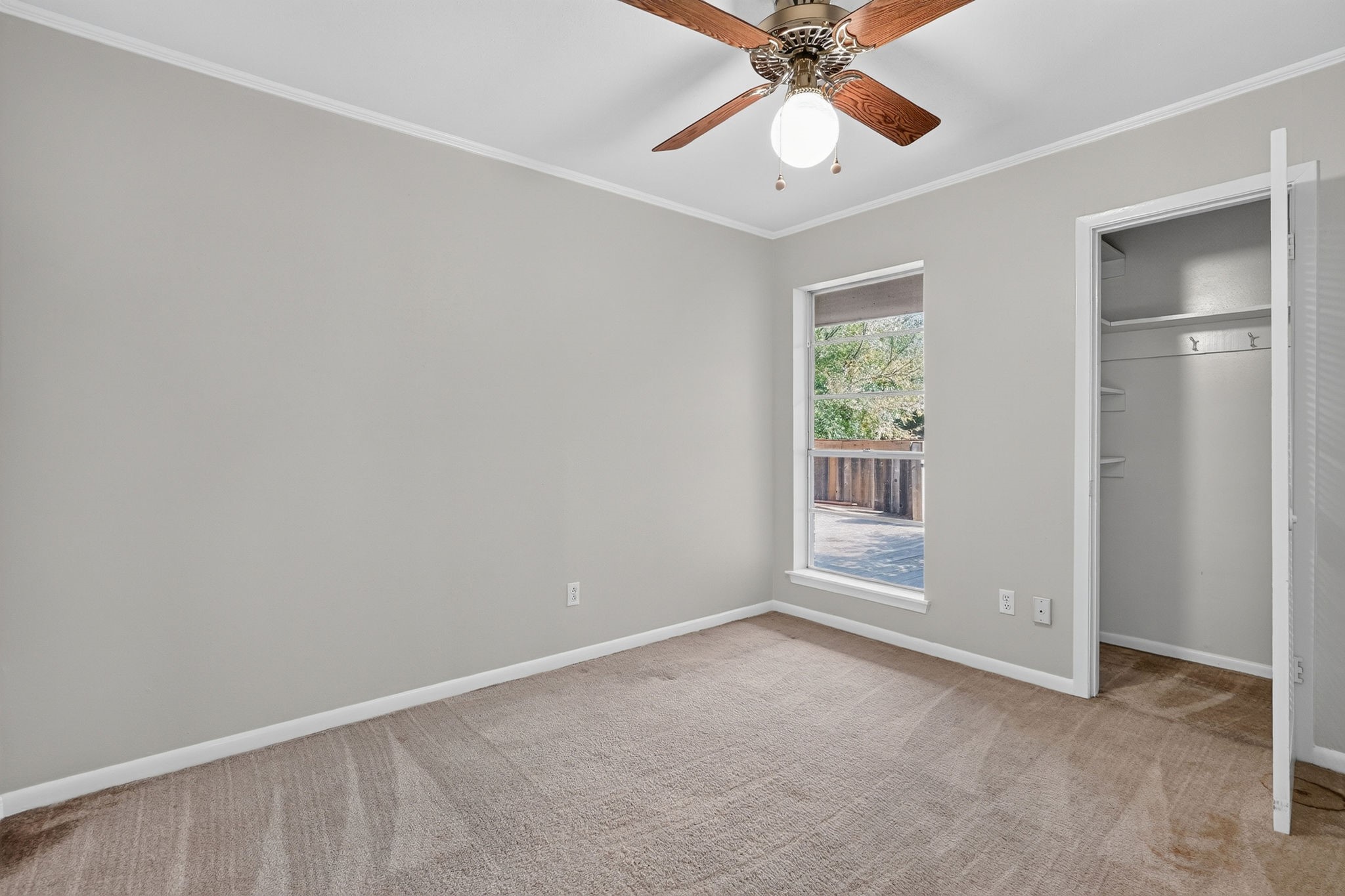 1122 Westover Street Property Photo 26