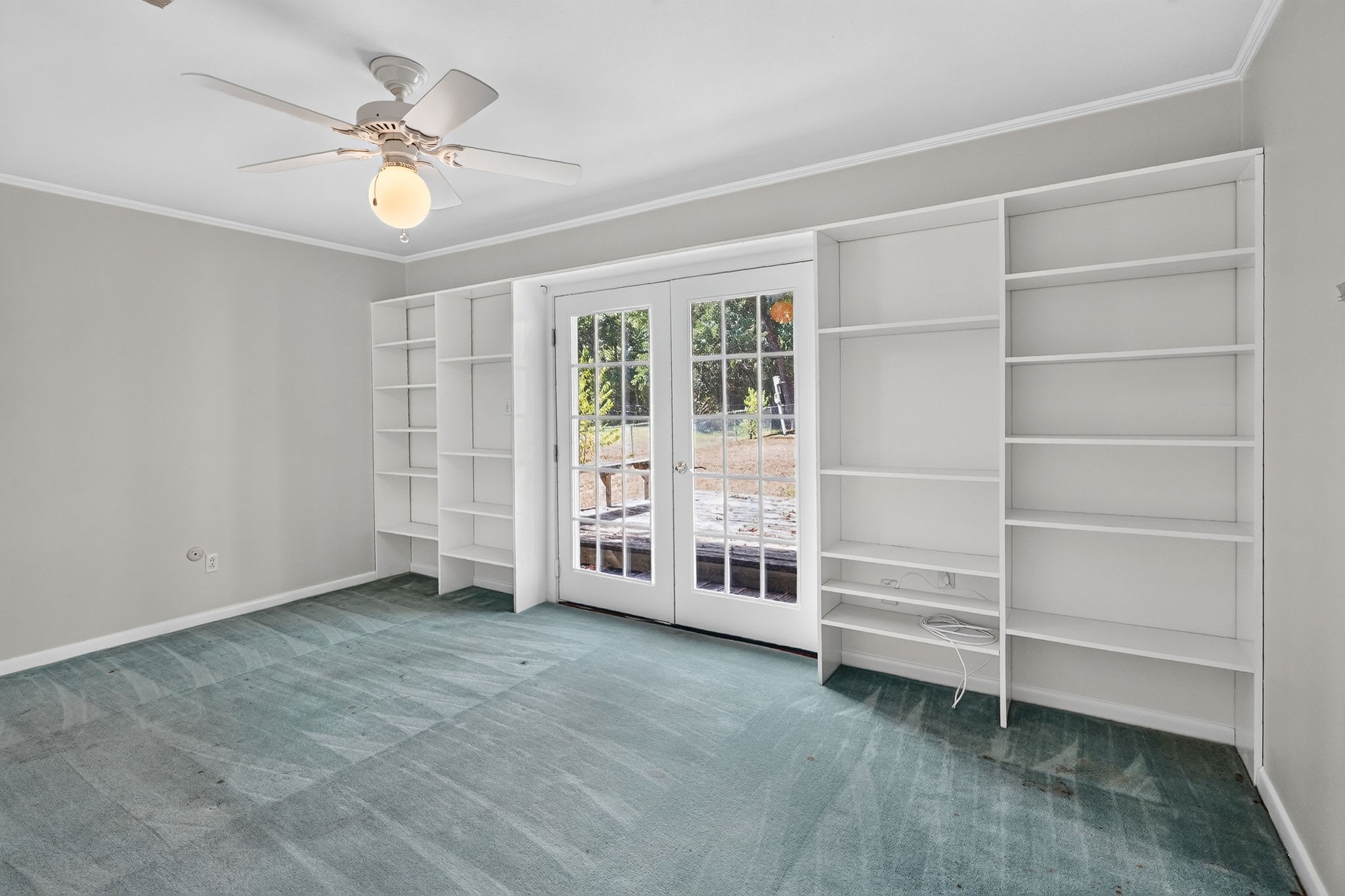 1122 Westover Street Property Photo 32