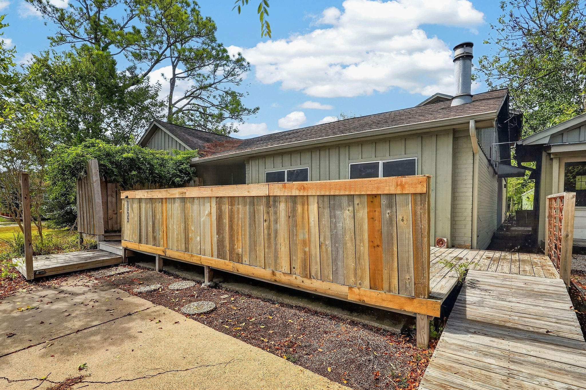 1122 Westover Street Property Photo 39
