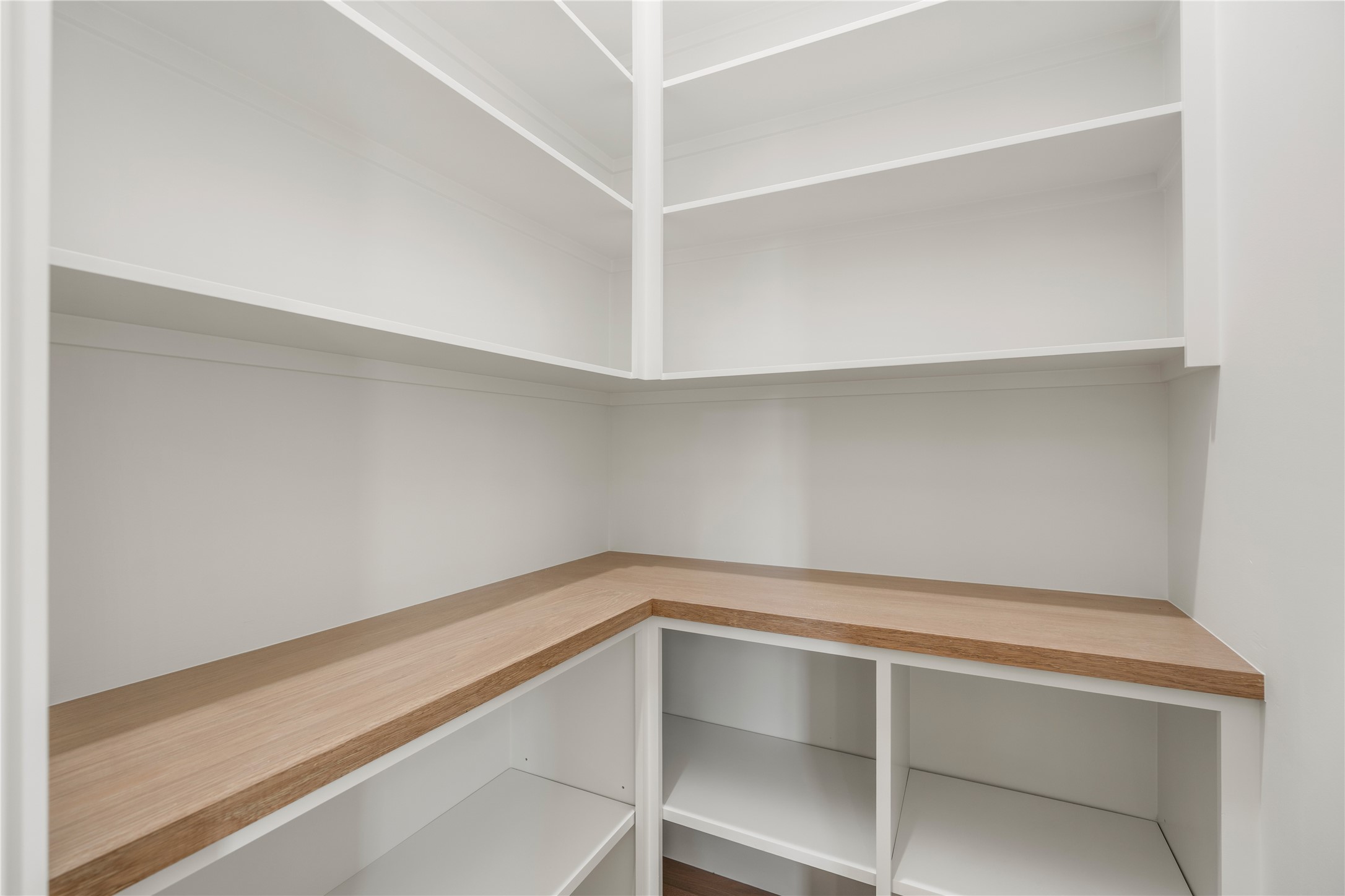 4009 Newshire Drive Property Photo 11