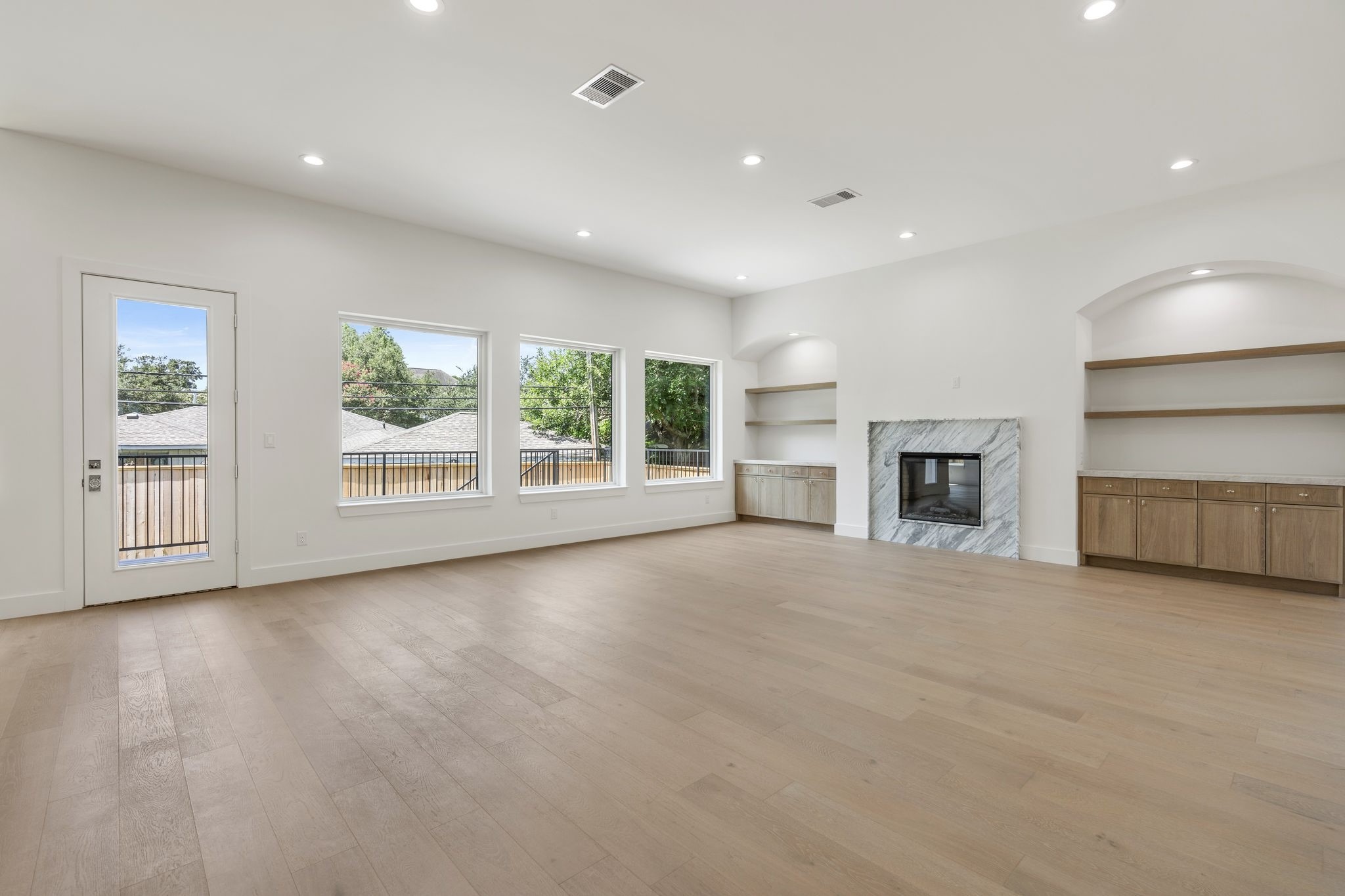 4009 Newshire Drive Property Photo 13