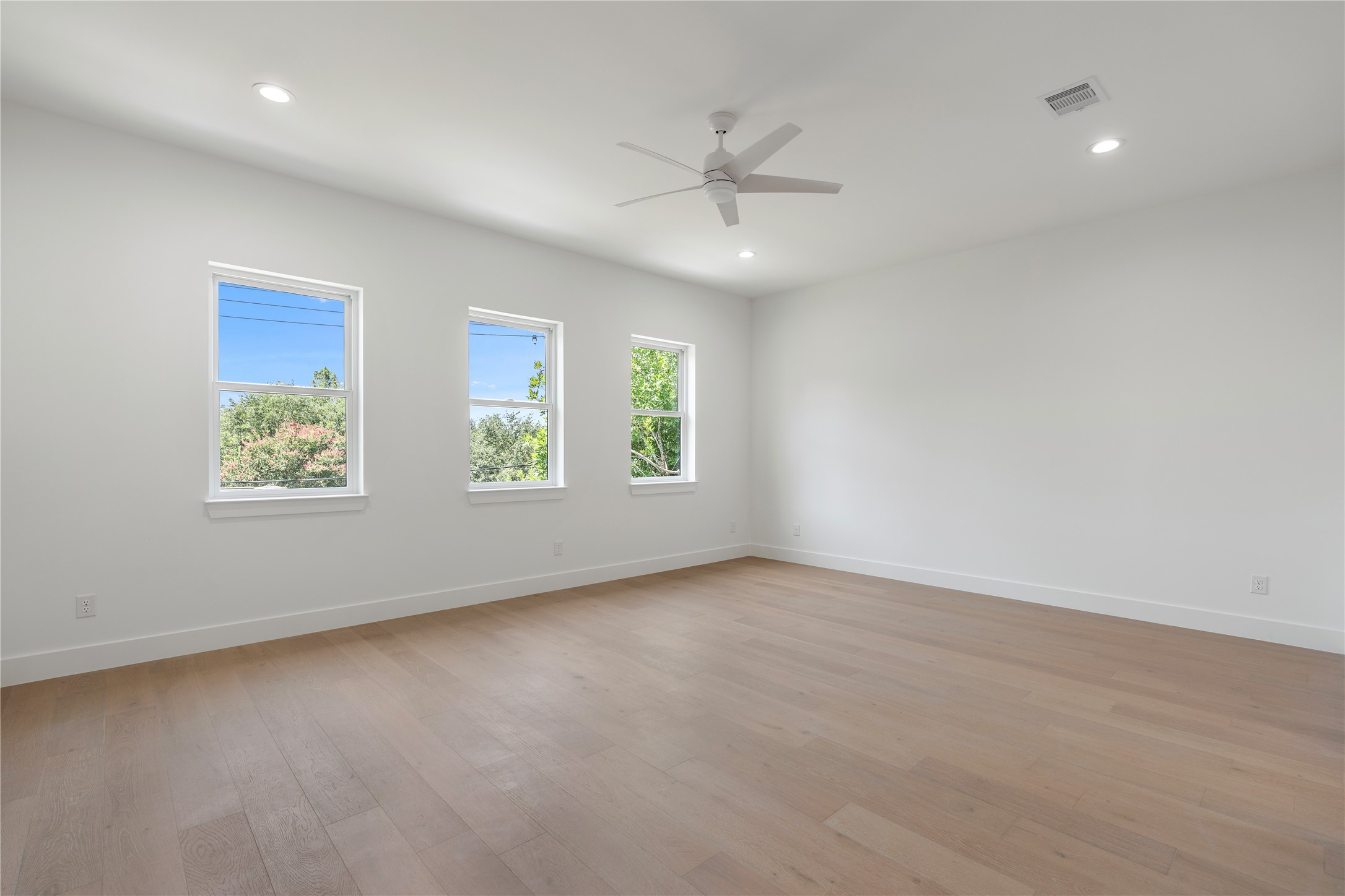 4009 Newshire Drive Property Photo 24