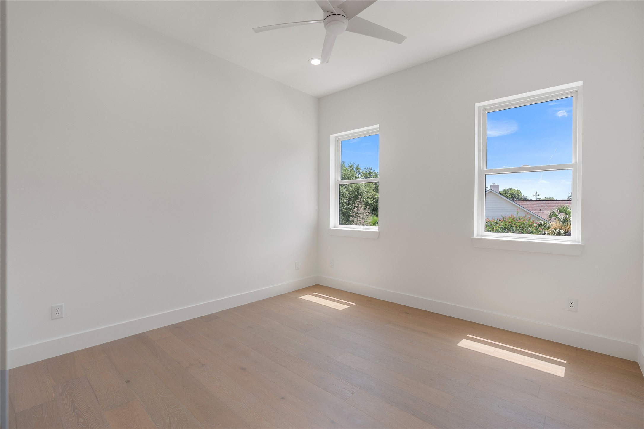 4009 Newshire Drive Property Photo 33