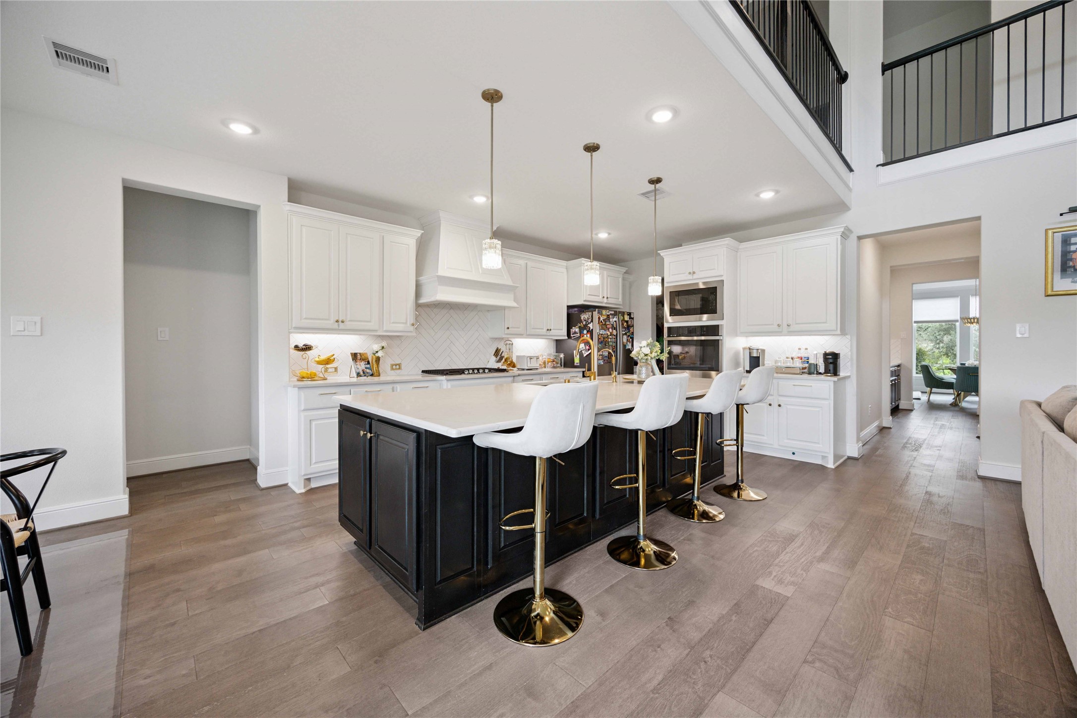 9911 Regal Bend Drive Property Photo 15