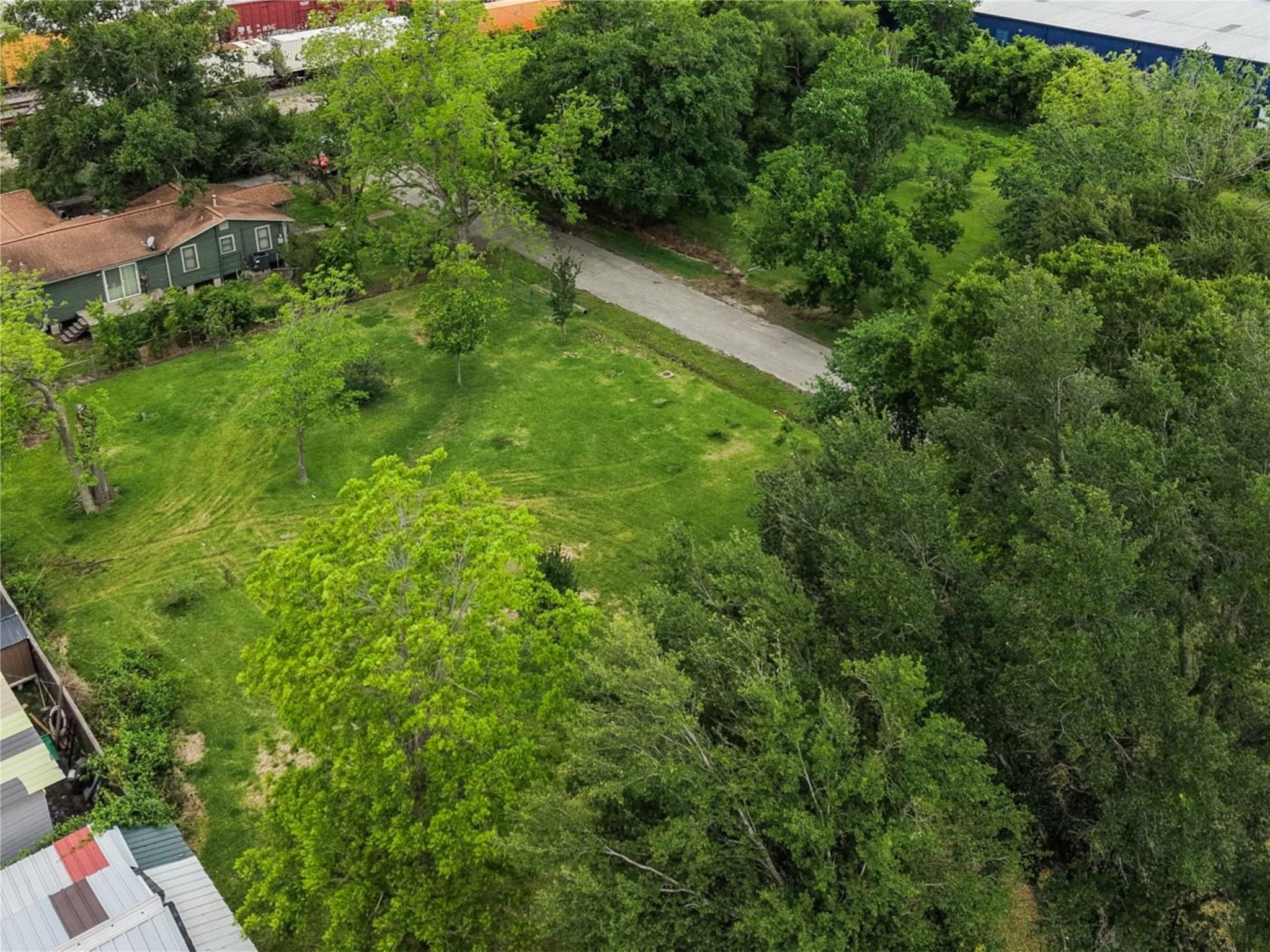 7702 King Street Property Photo 1