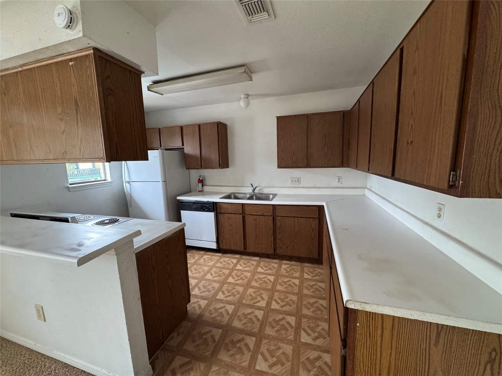 3213 Hirschfield Road C Property Photo 2