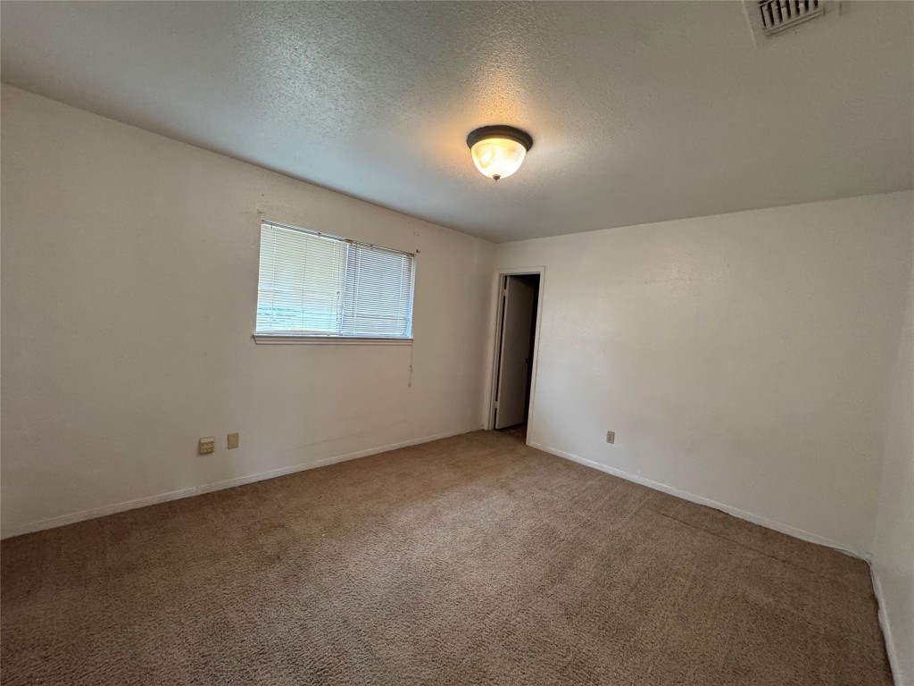 3213 Hirschfield Road C Property Photo 5