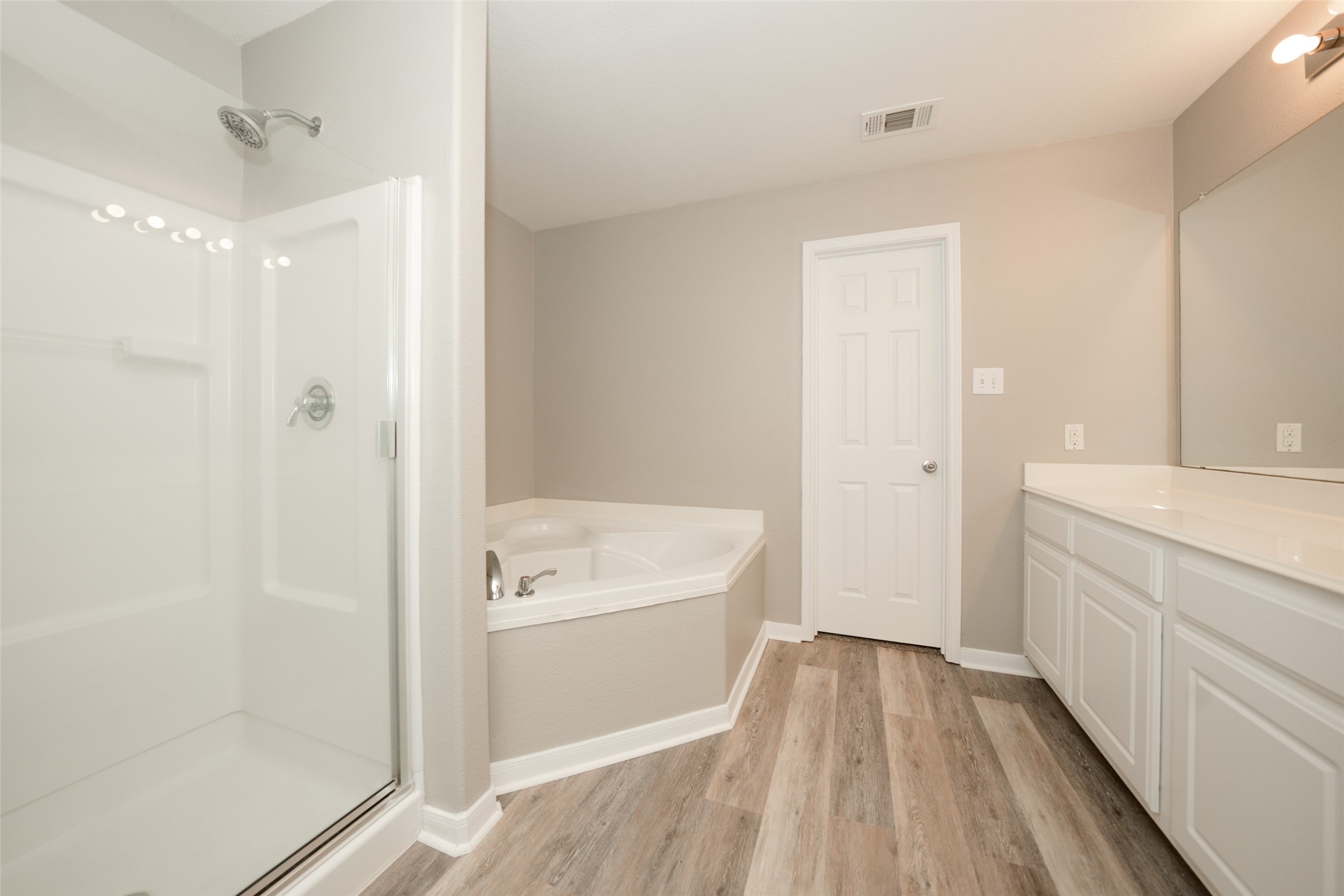28894 Llano River Loop Property Photo 15