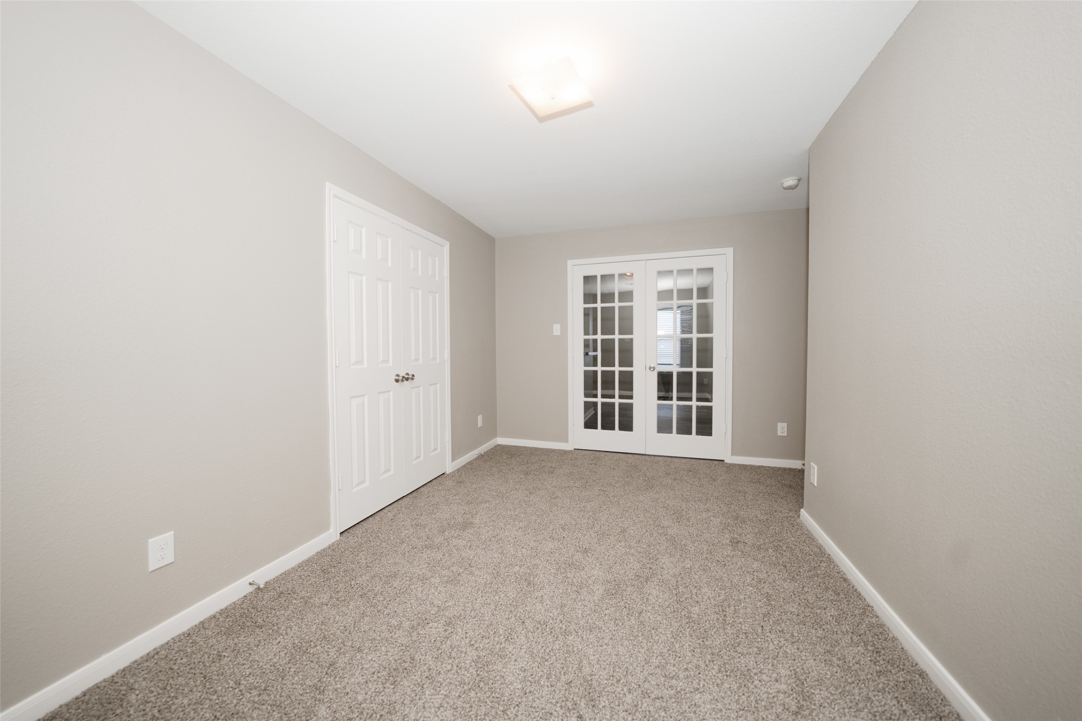 28894 Llano River Loop Property Photo 24