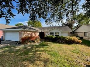7411 Creekfield Drive Property Photo 3