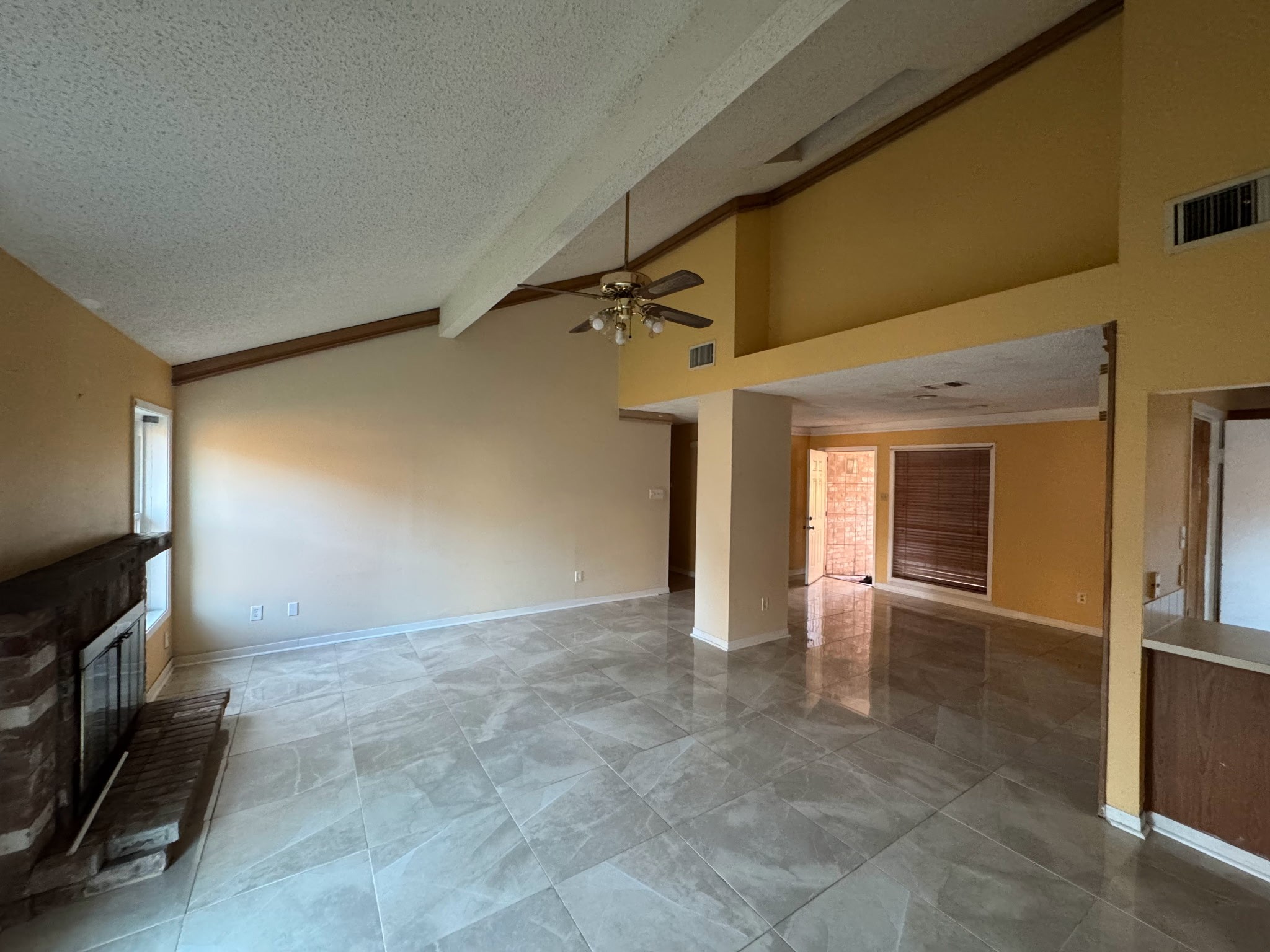 7411 Creekfield Drive Property Photo 6