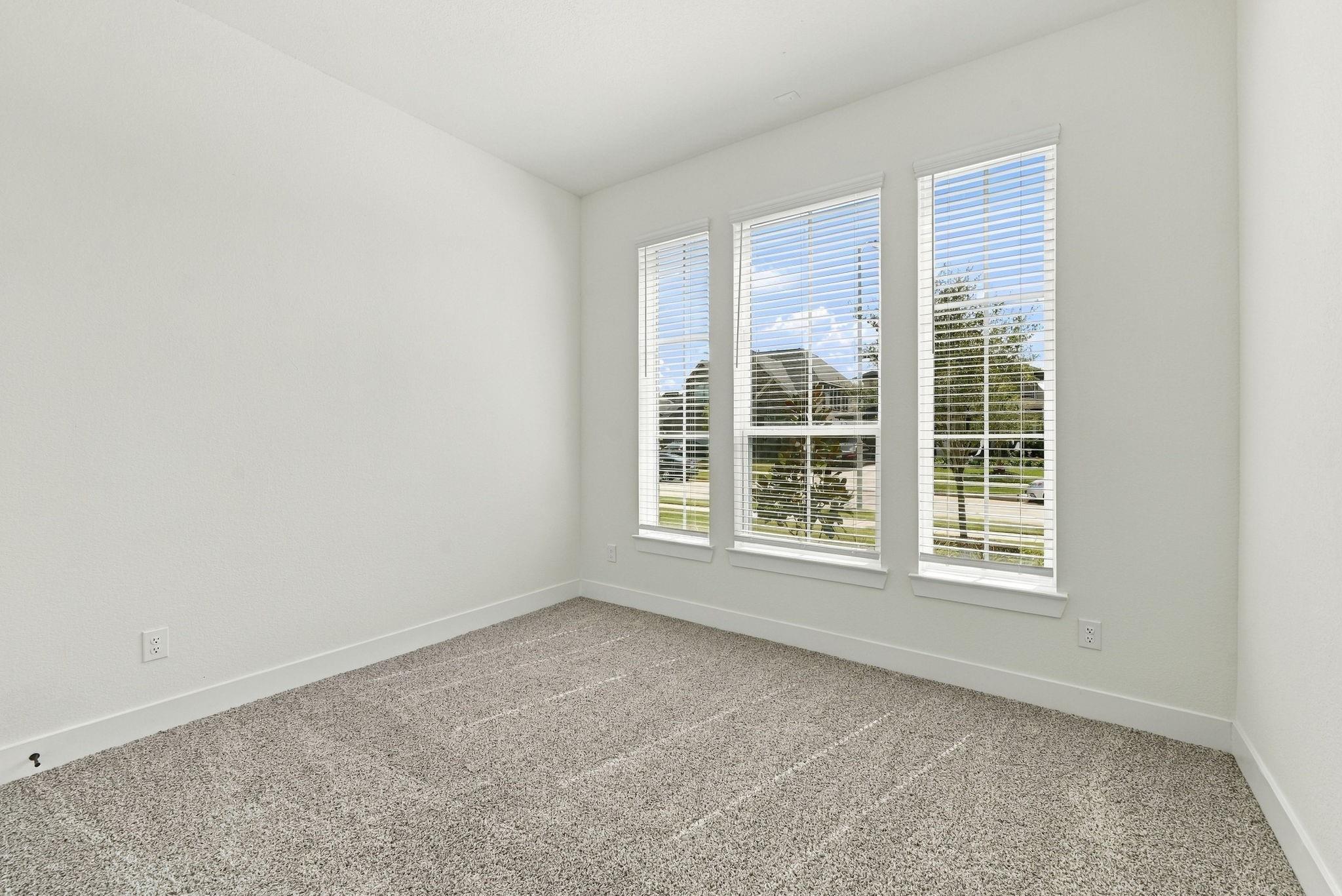 429 Darling Creek Lane Property Photo 3