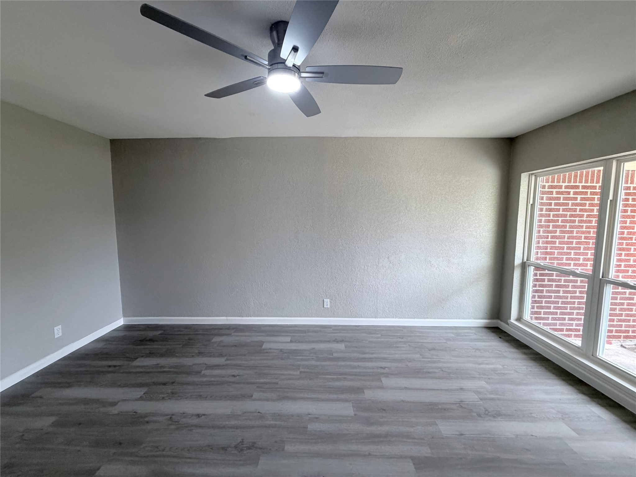 222 S Cobb Street Property Photo 6
