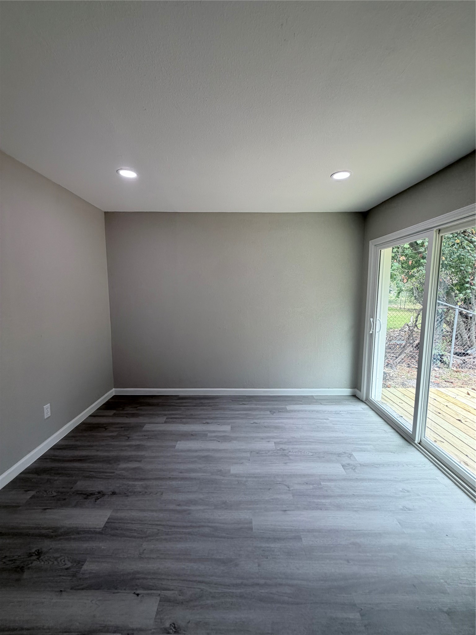 222 S Cobb Street Property Photo 15