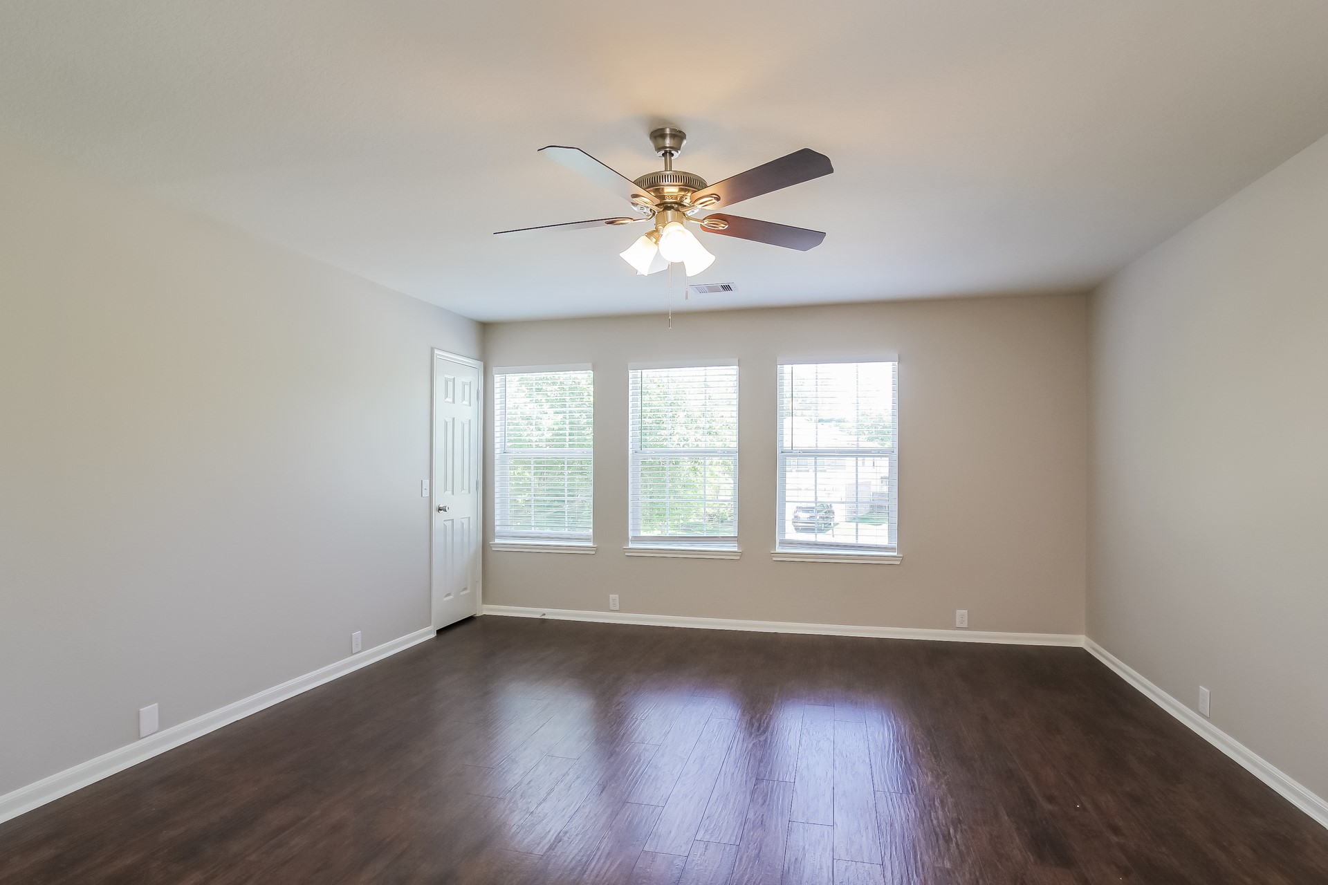 4742 Markham Woods Court Property Photo 10