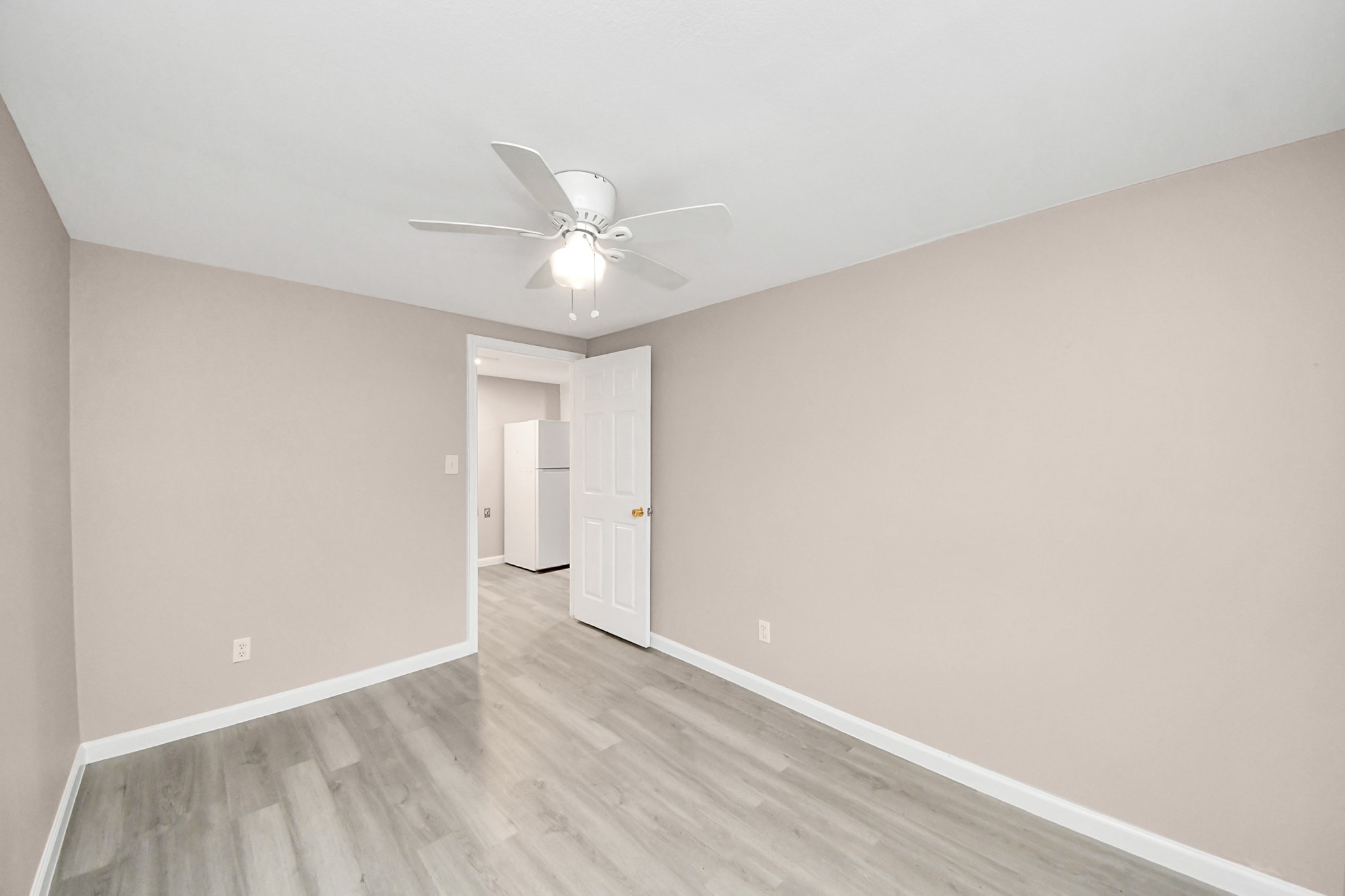 17111 River Road B Property Photo 12