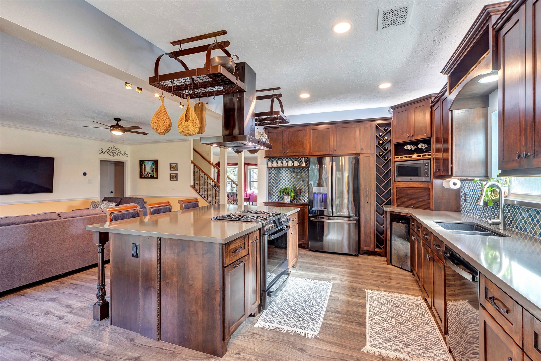 13722 Pear Woods Court Property Photo 8