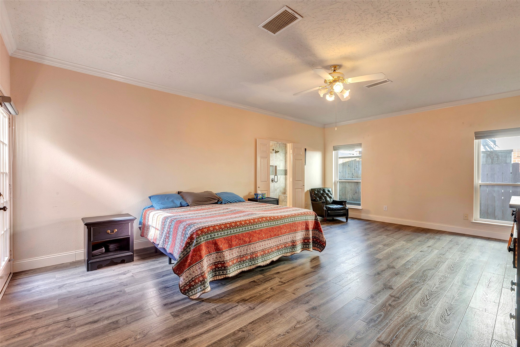 13722 Pear Woods Court Property Photo 10