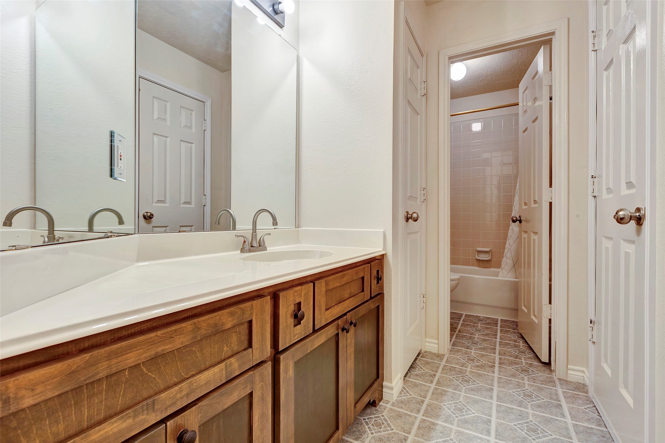 13722 Pear Woods Court Property Photo 15