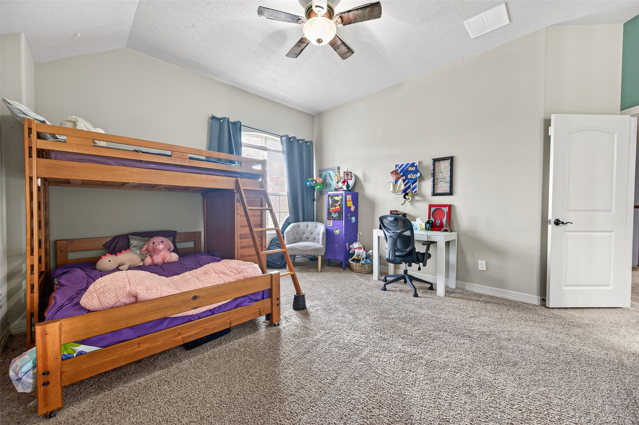 16810 Violet Trace Court Property Photo 33