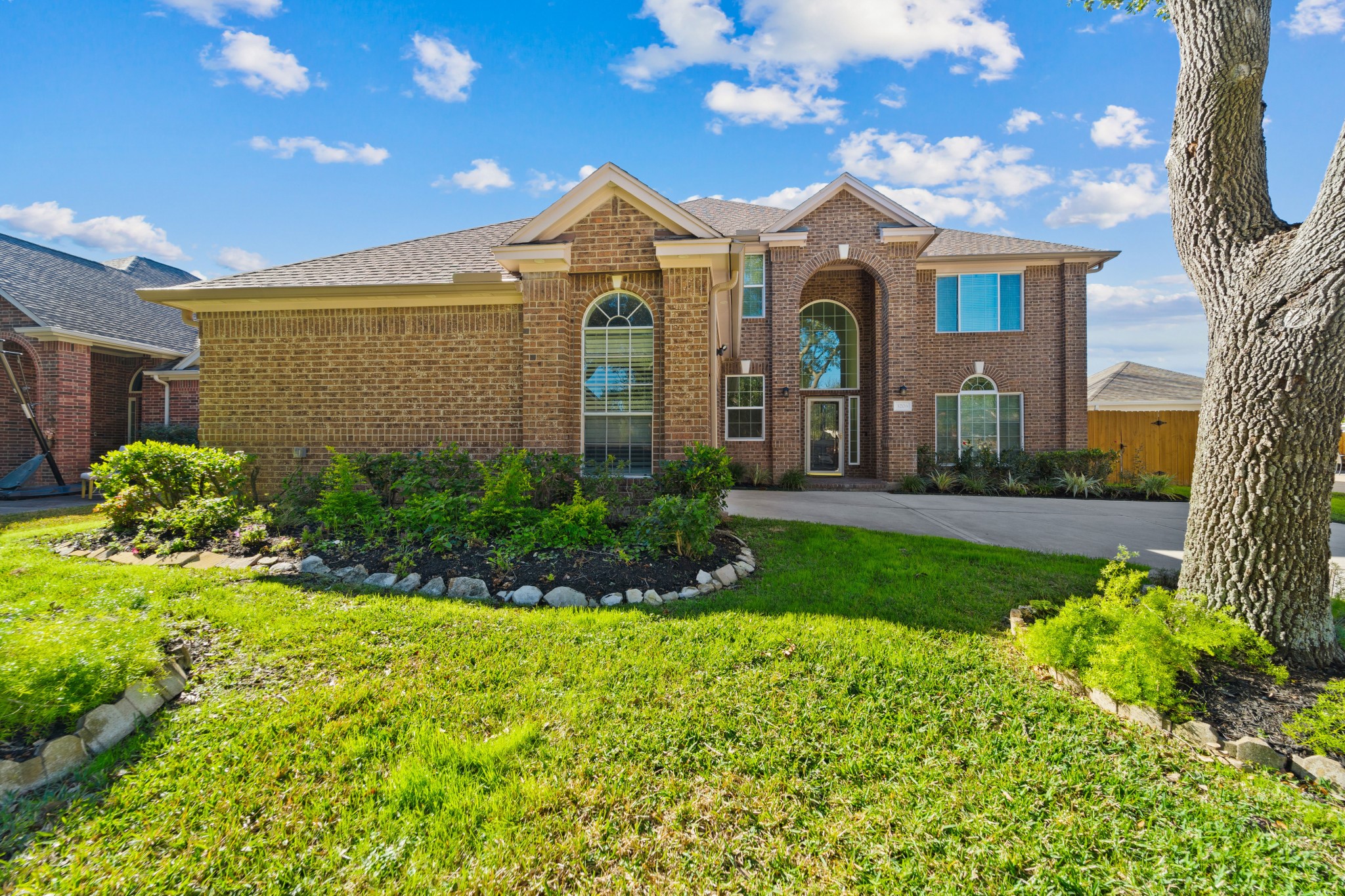 3206 Shadywind Drive Property Photo 1