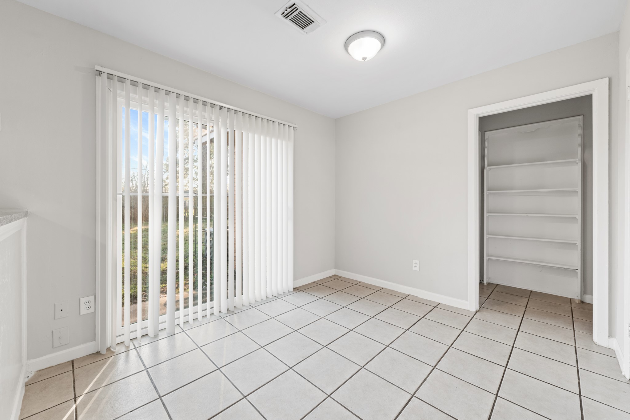 11218 Rebel Road Property Photo 5
