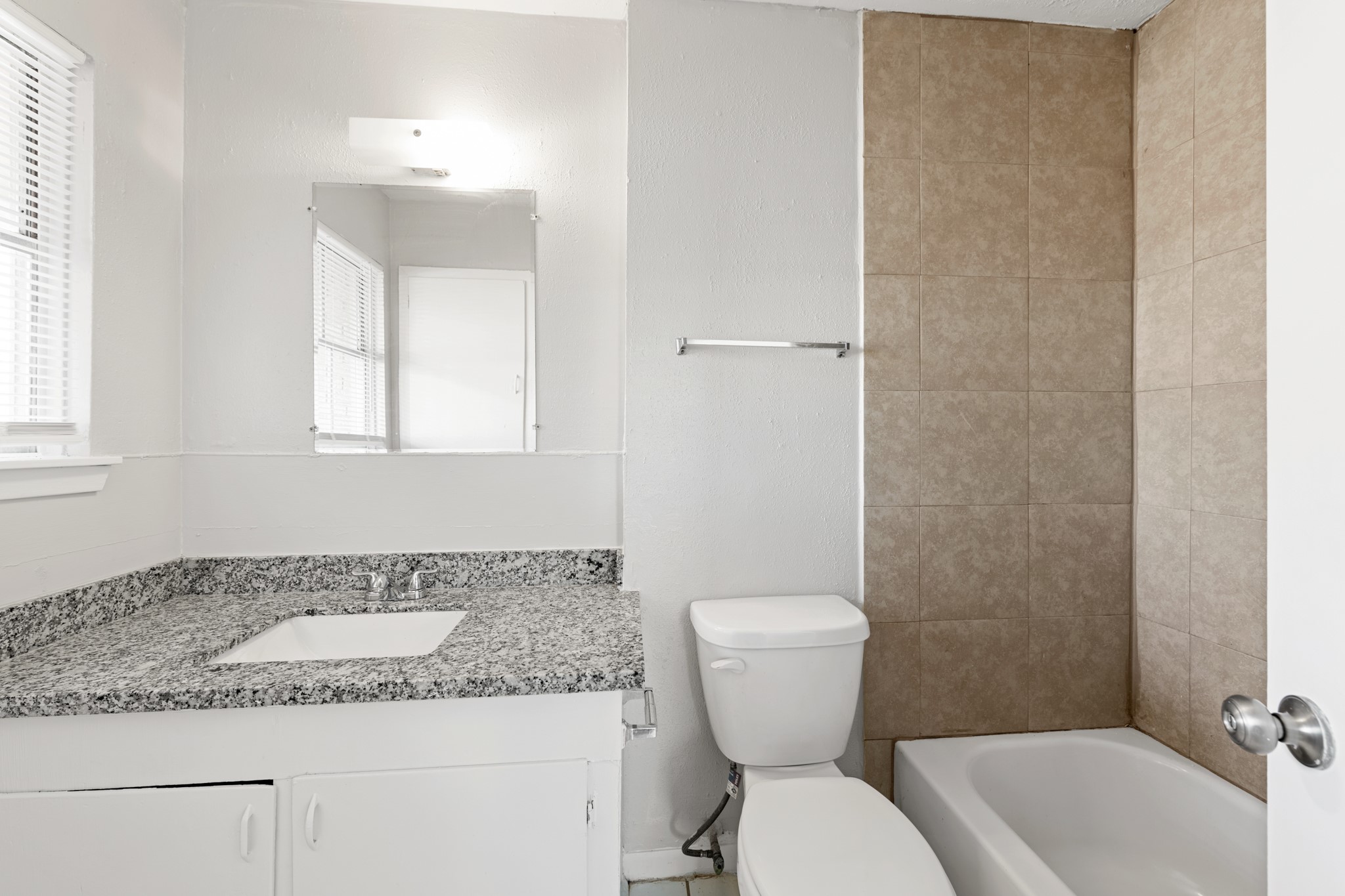 11218 Rebel Road Property Photo 6
