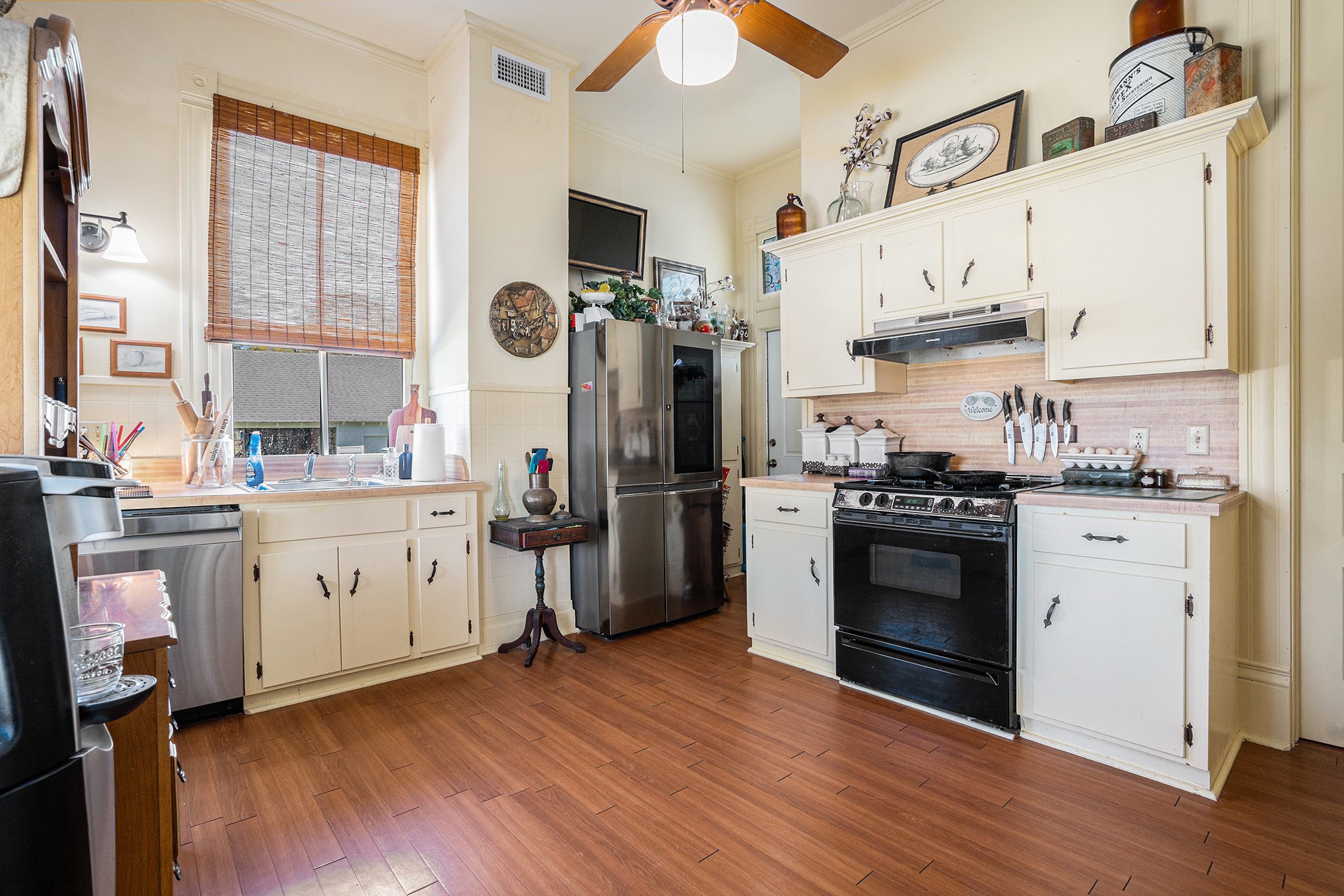 8334 Fm 562 Property Photo 27