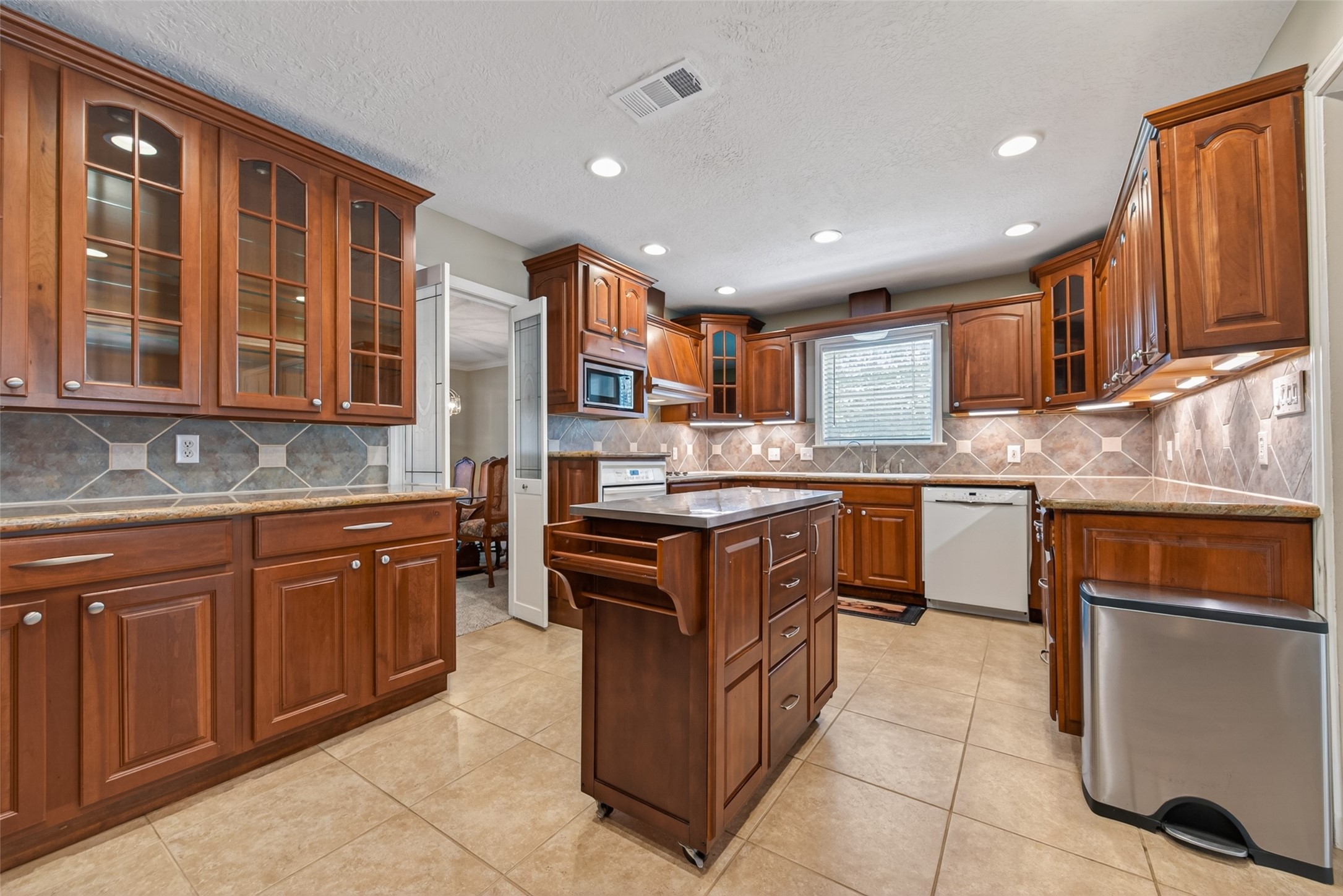 15310 Philippine Street Property Photo 16