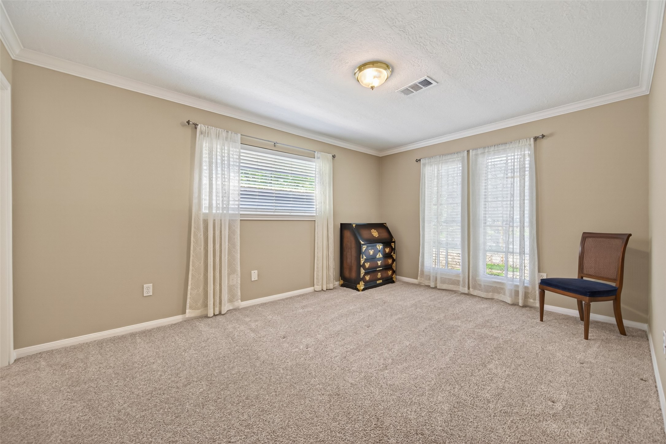 15310 Philippine Street Property Photo 32