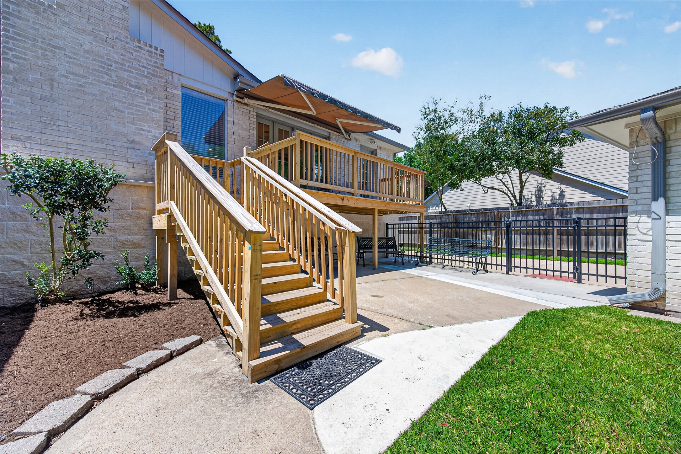 15310 Philippine Street Property Photo 35