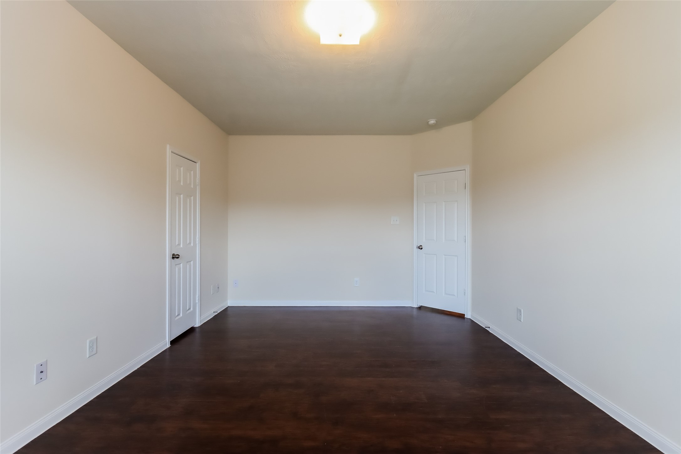 2411 Sailors Way Property Photo 7