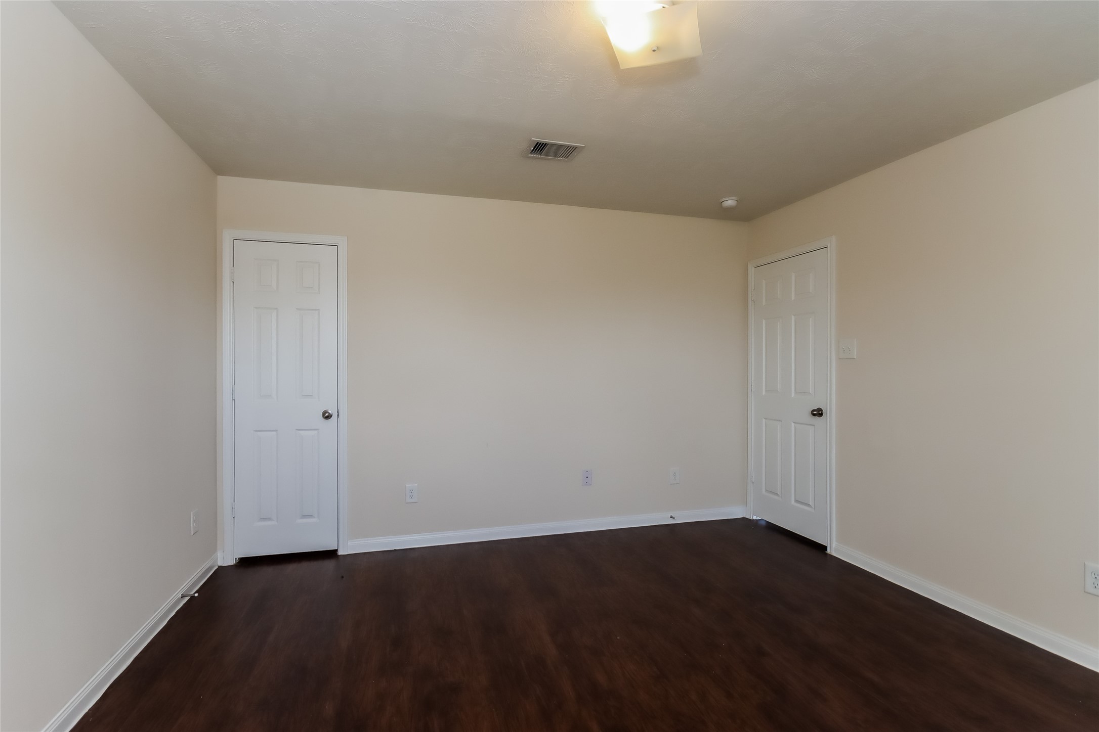 2411 Sailors Way Property Photo 11