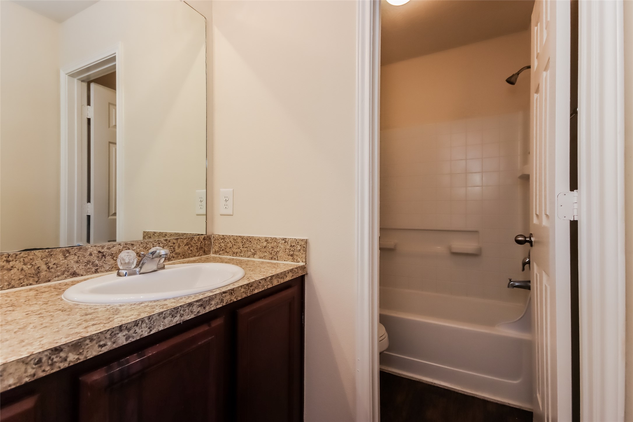 2411 Sailors Way Property Photo 13