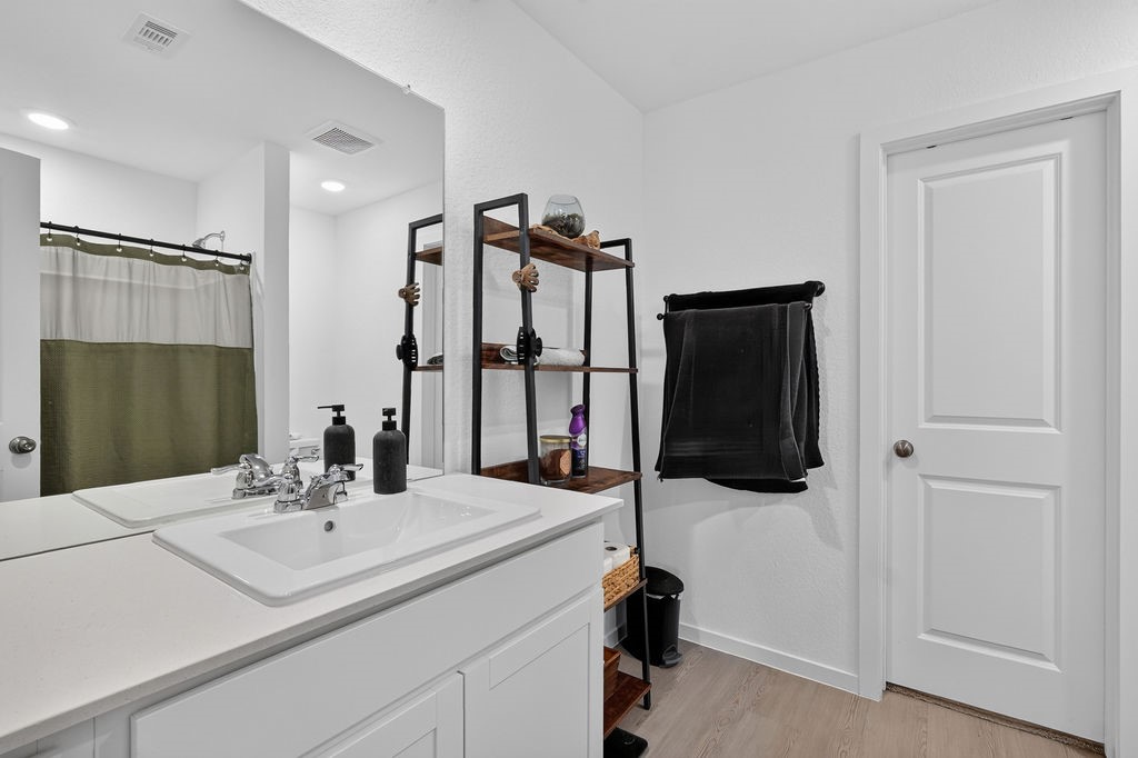 2429 Rooke Road Property Photo 19