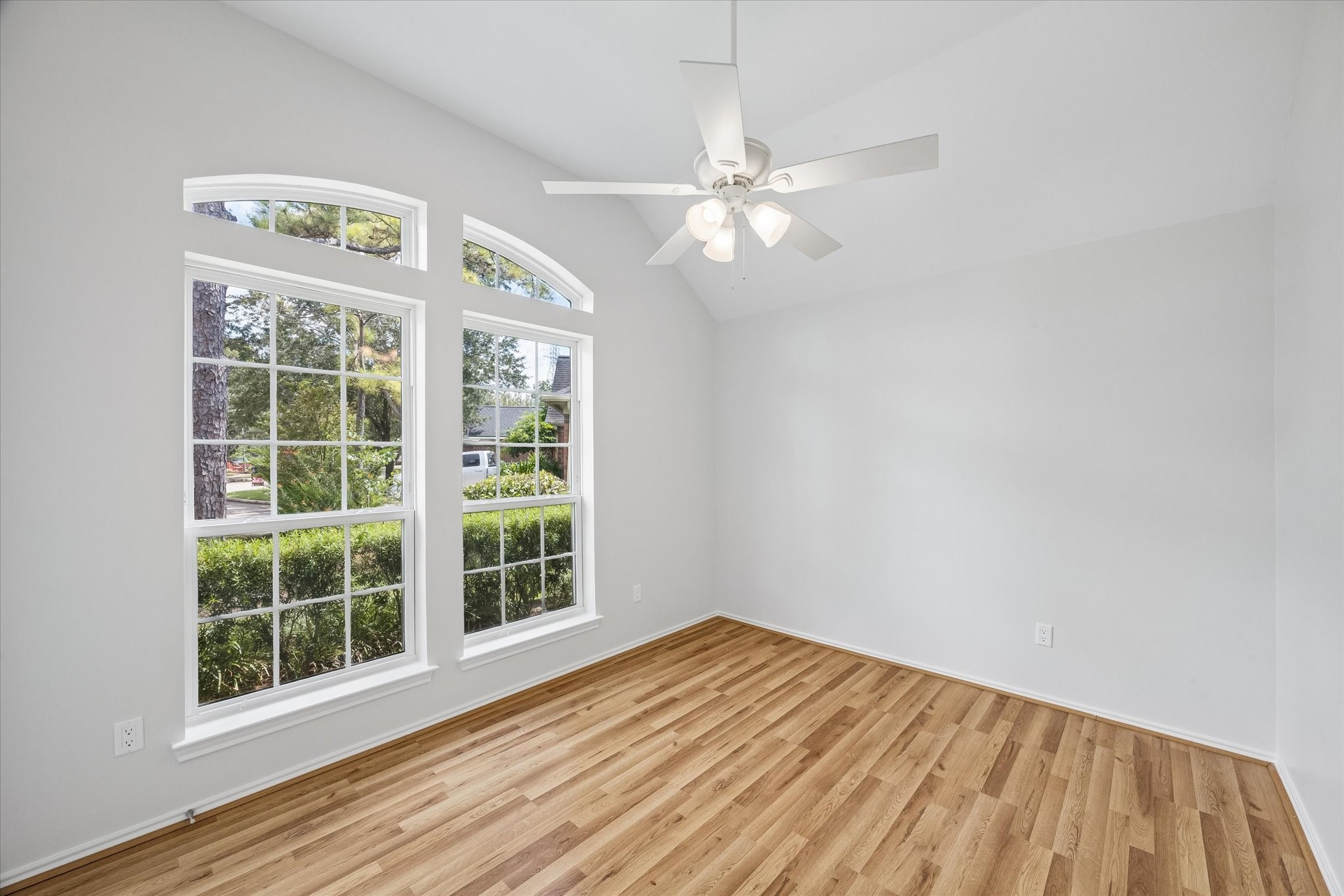 3803 Summerfield Drive Property Photo 6