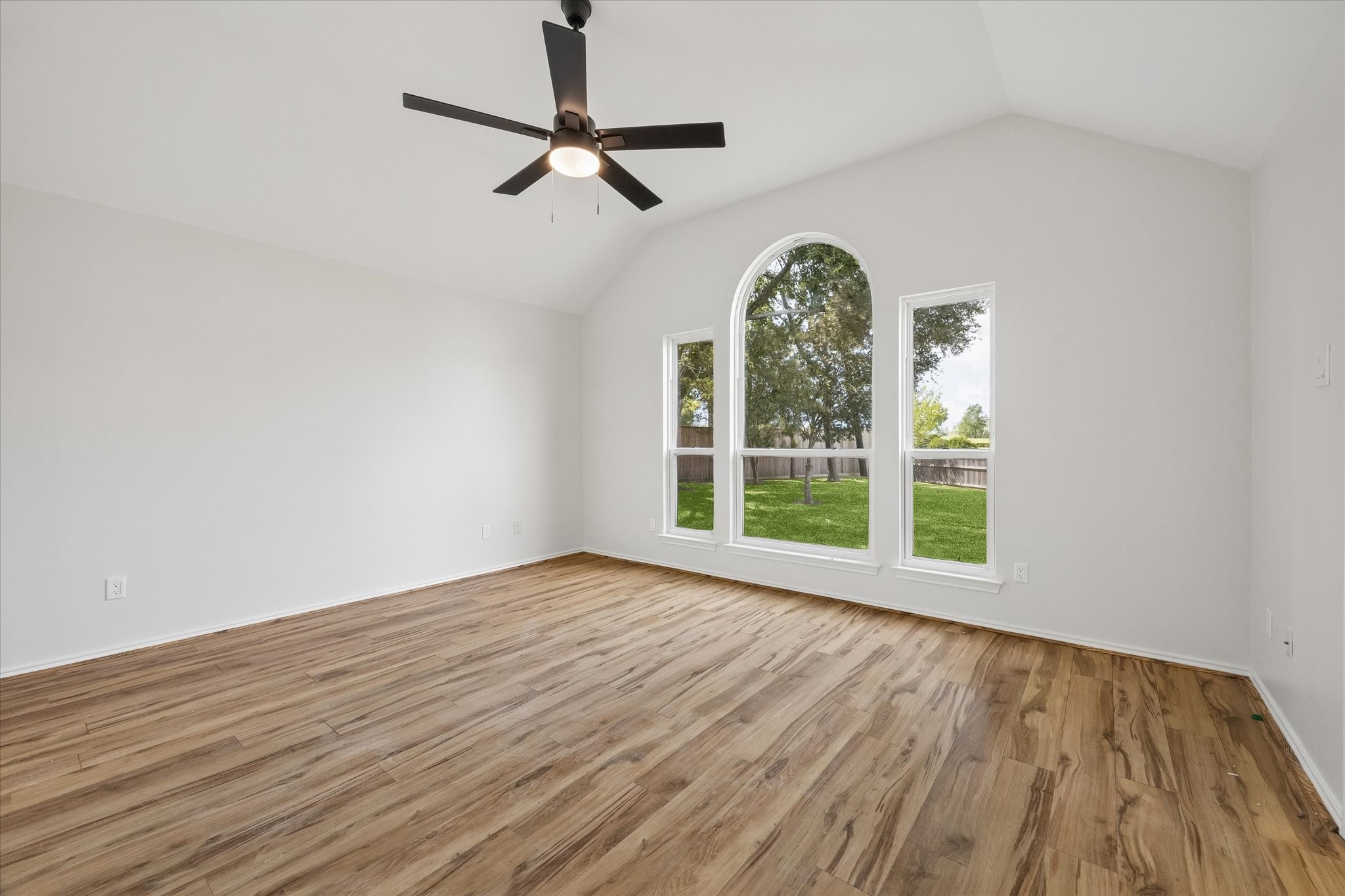 3803 Summerfield Drive Property Photo 22