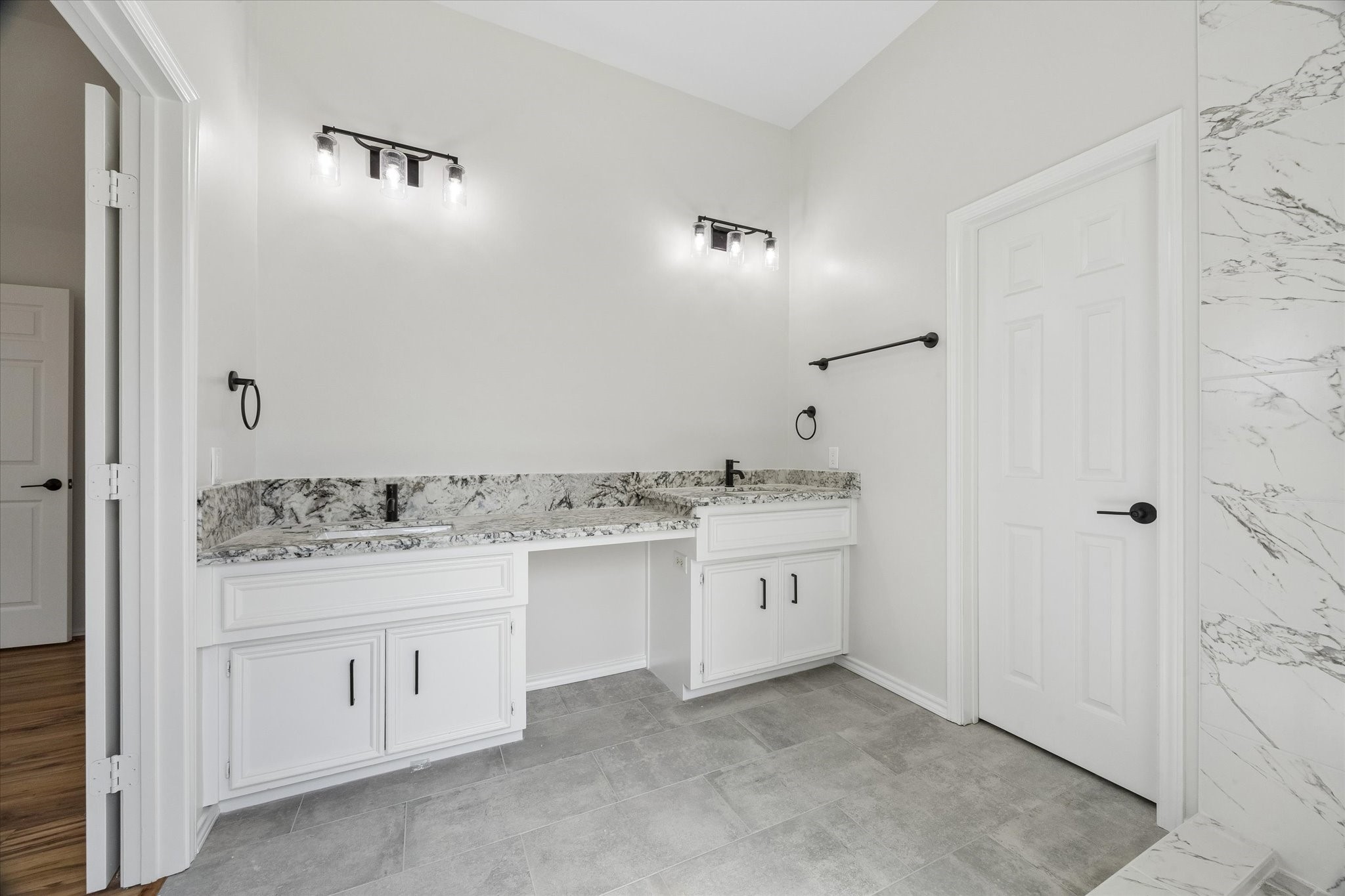 3803 Summerfield Drive Property Photo 25