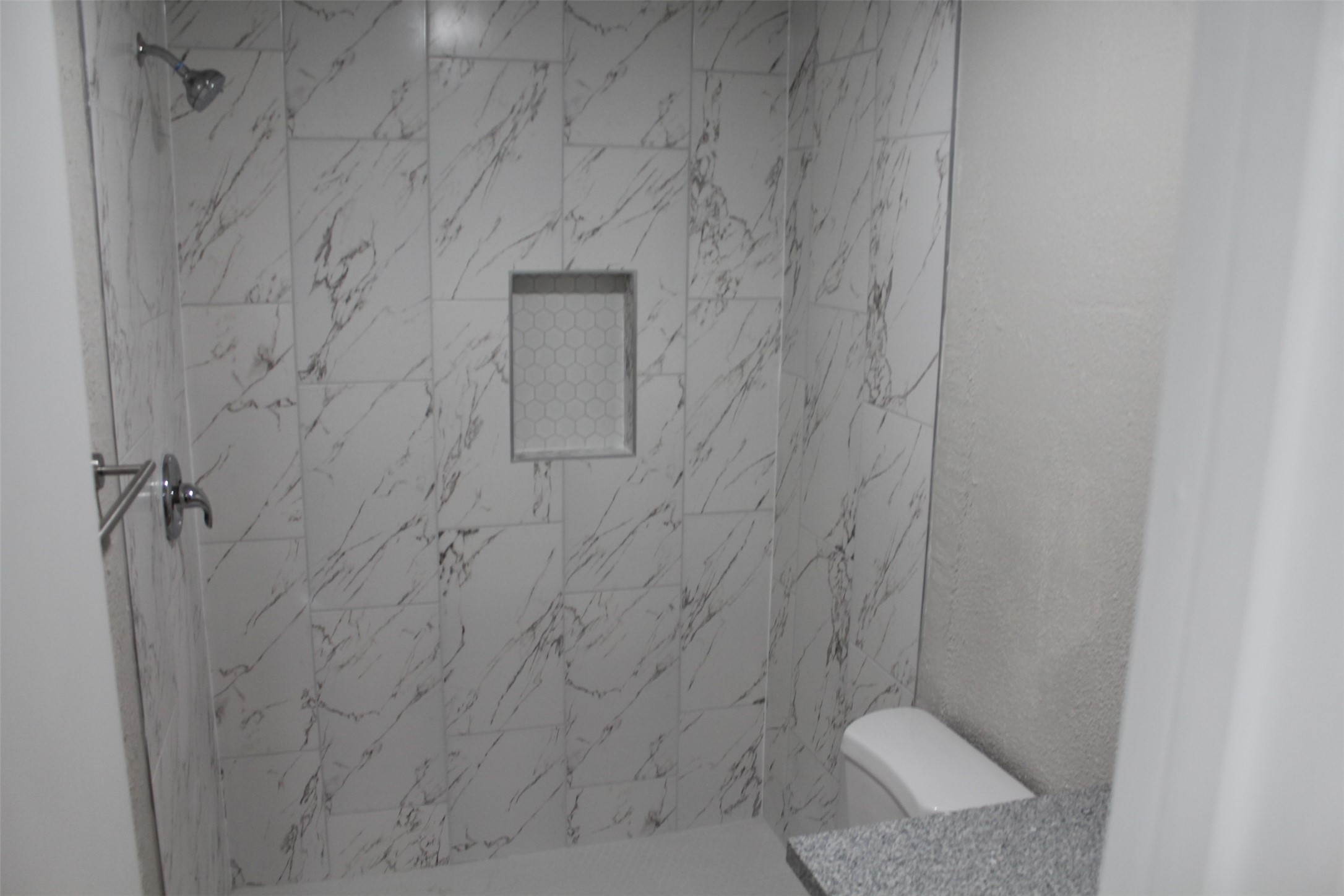 1122 Brenda Lane A Property Photo 7