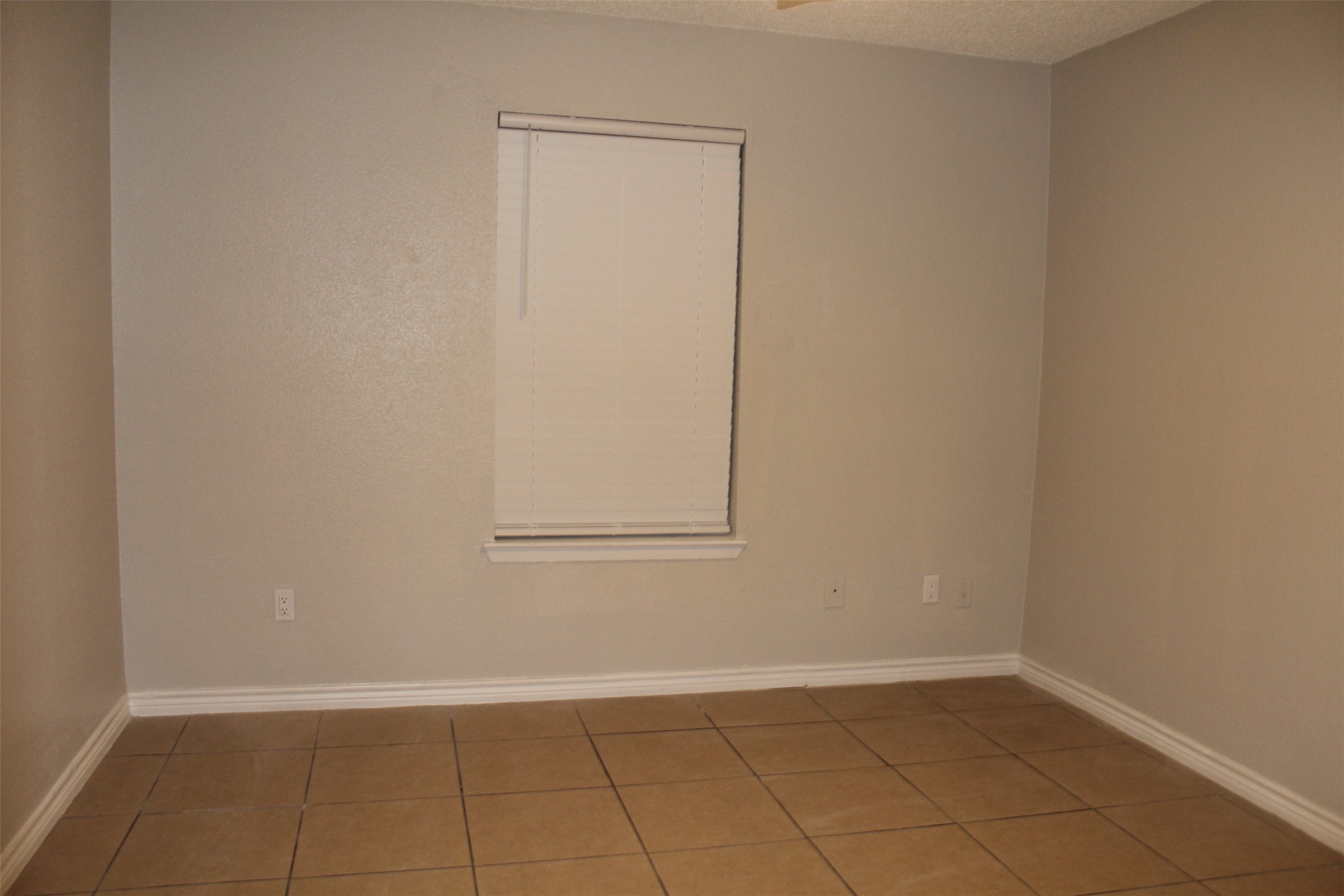 1122 Brenda Lane A Property Photo 9