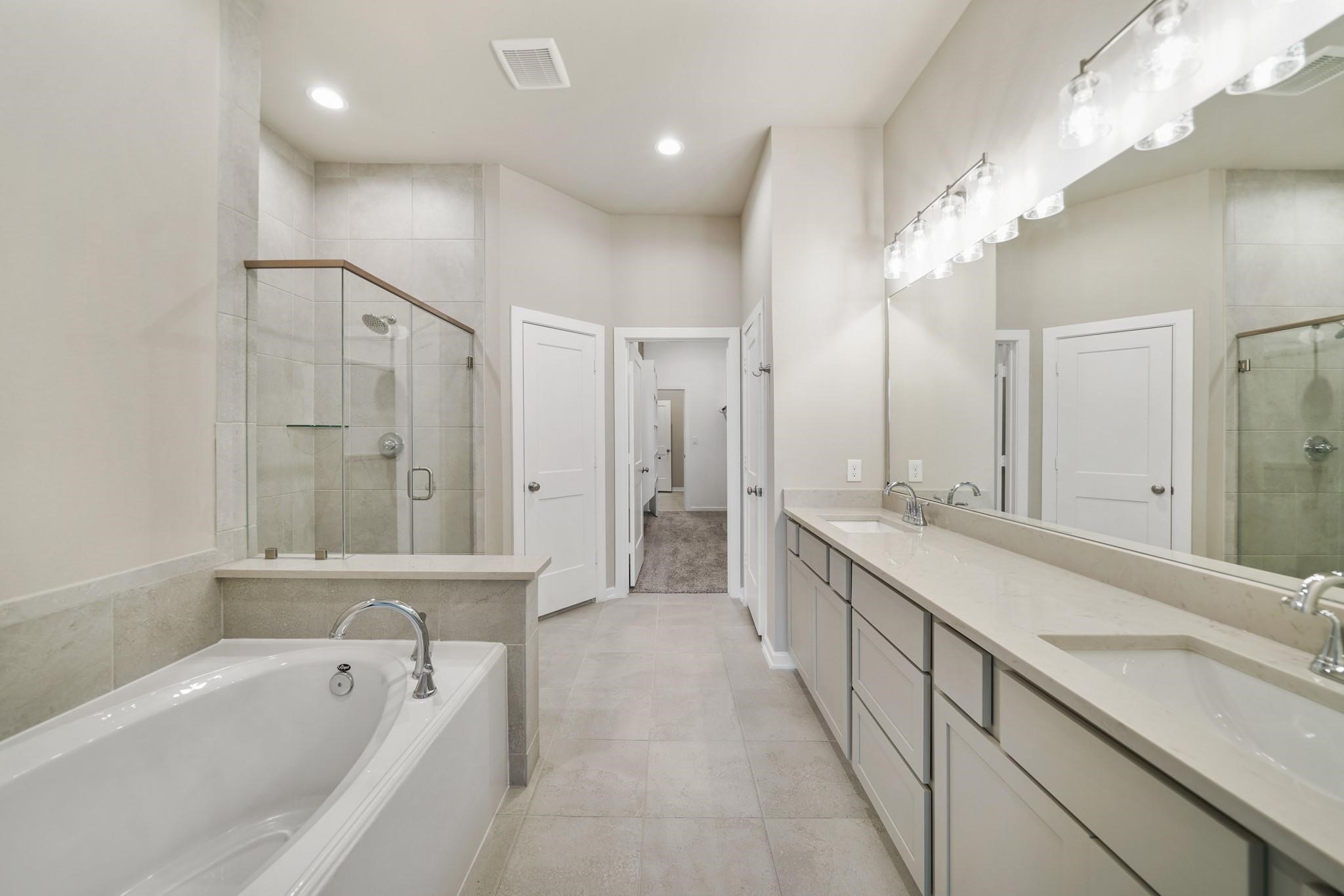 1547 Crystal Stream Drive Property Photo 20