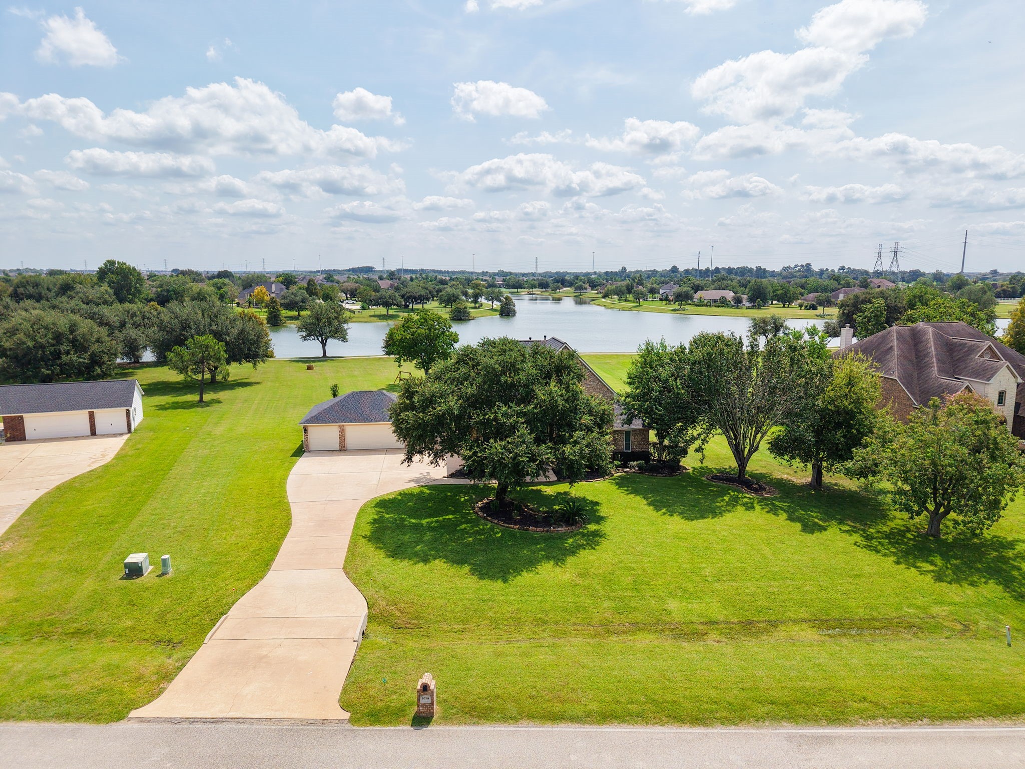20318 Stone Lake Circle Property Photo 1