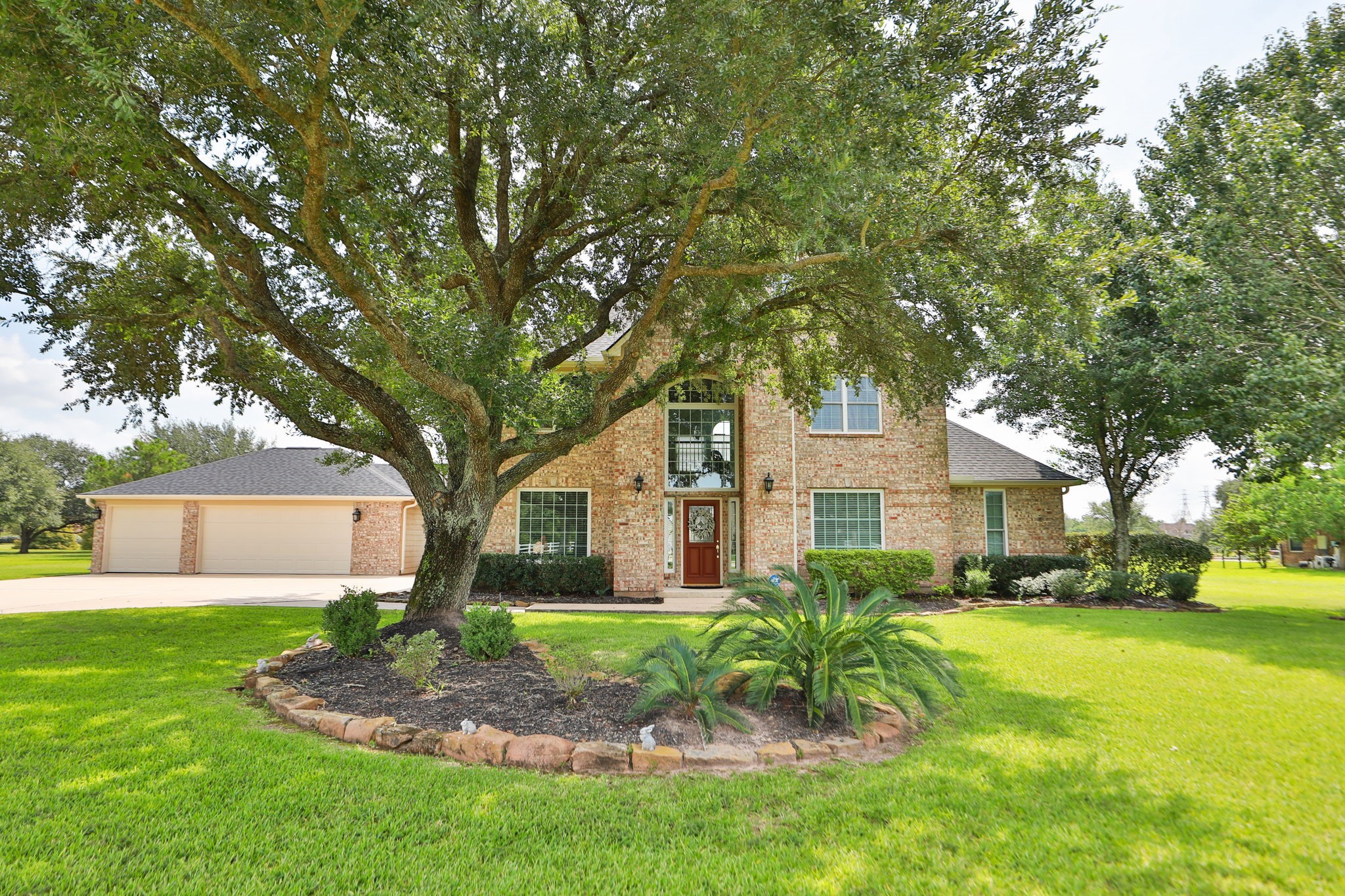20318 Stone Lake Circle Property Photo 5