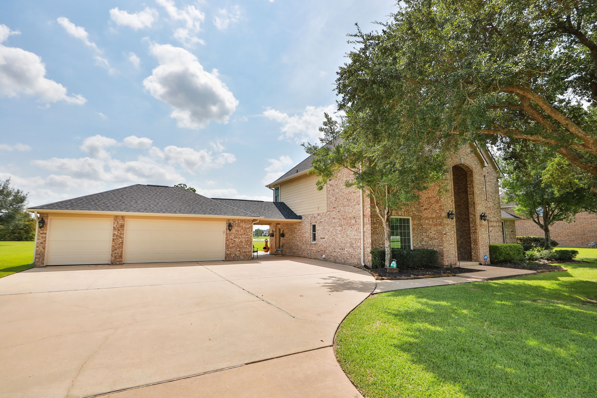 20318 Stone Lake Circle Property Photo 6