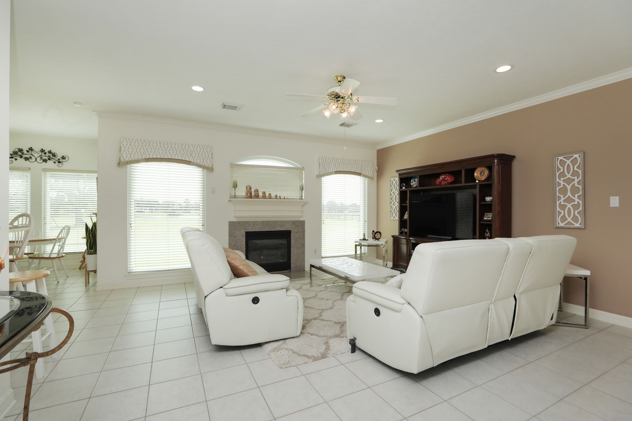 20318 Stone Lake Circle Property Photo 13