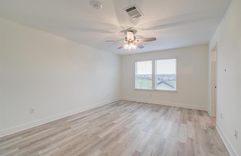 4627 Prairie Chase Drive Property Photo 11
