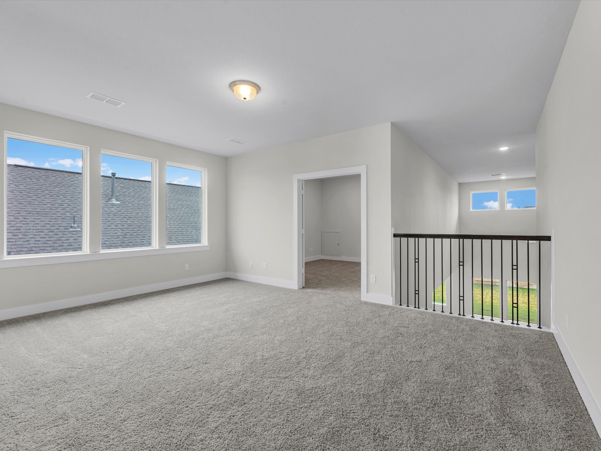 17914 Carnation Glen Drive Property Photo 9